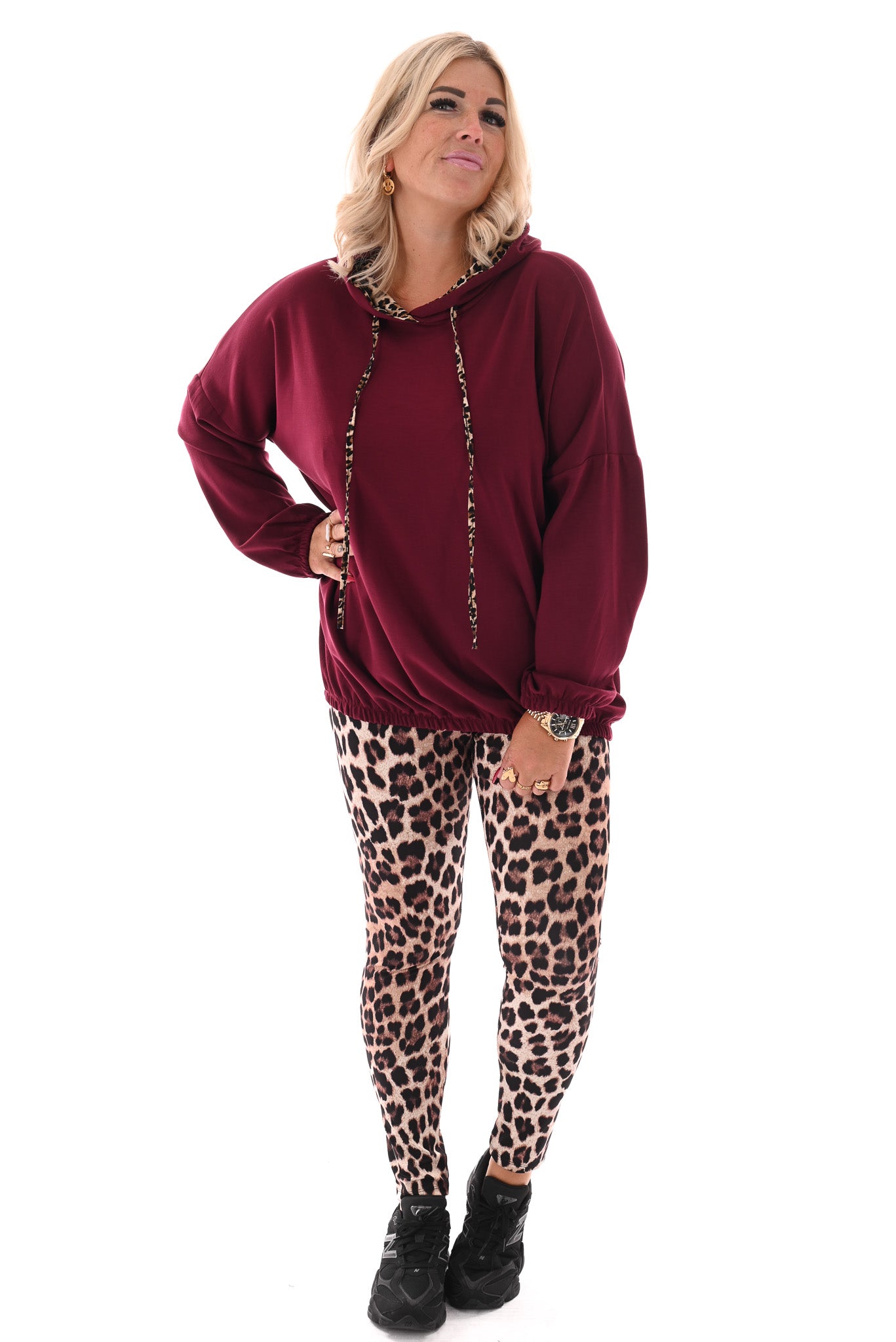 Sweater met capuchon panterprint randje bordeaux