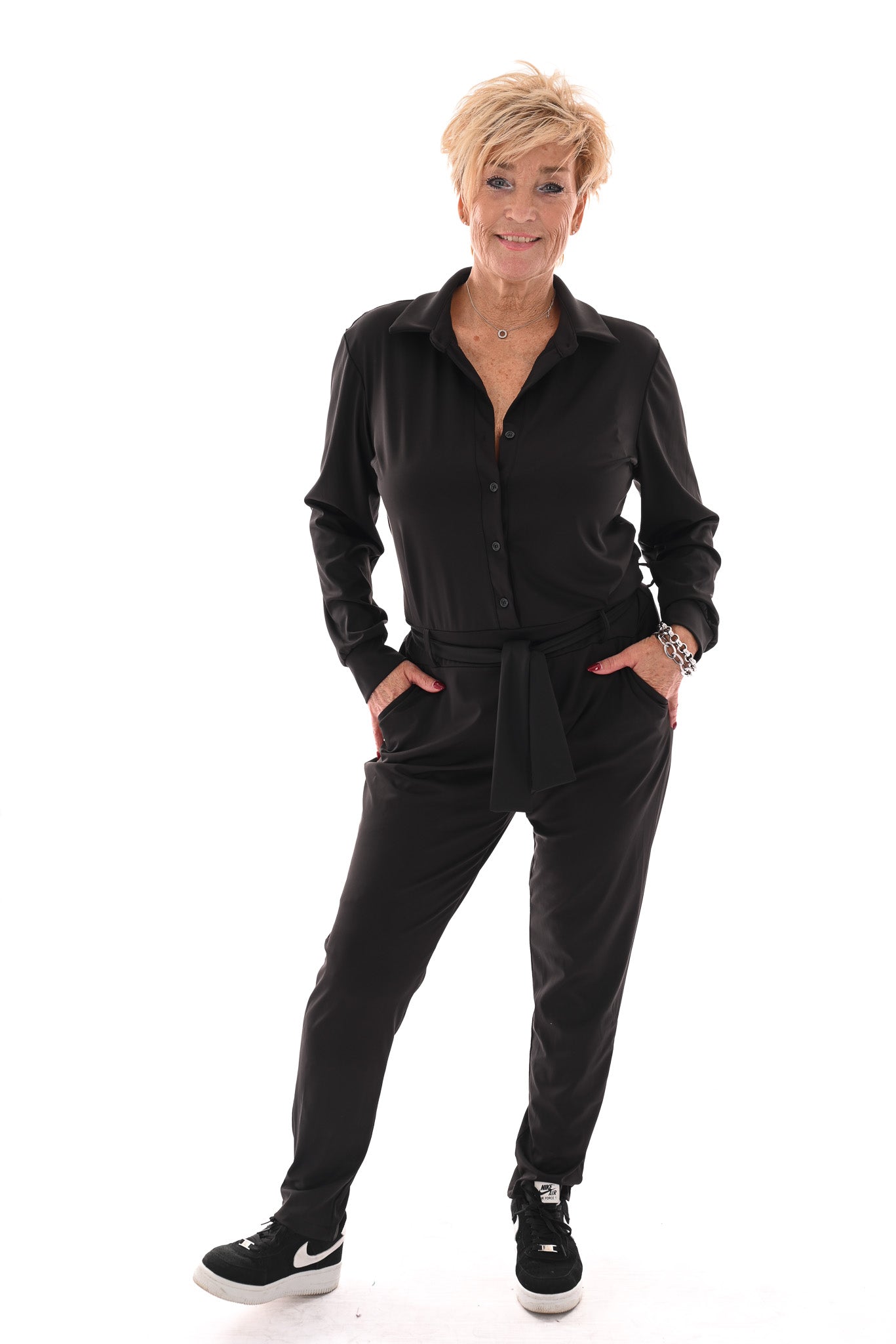 Travel jumpsuit met ceintuur zwart
