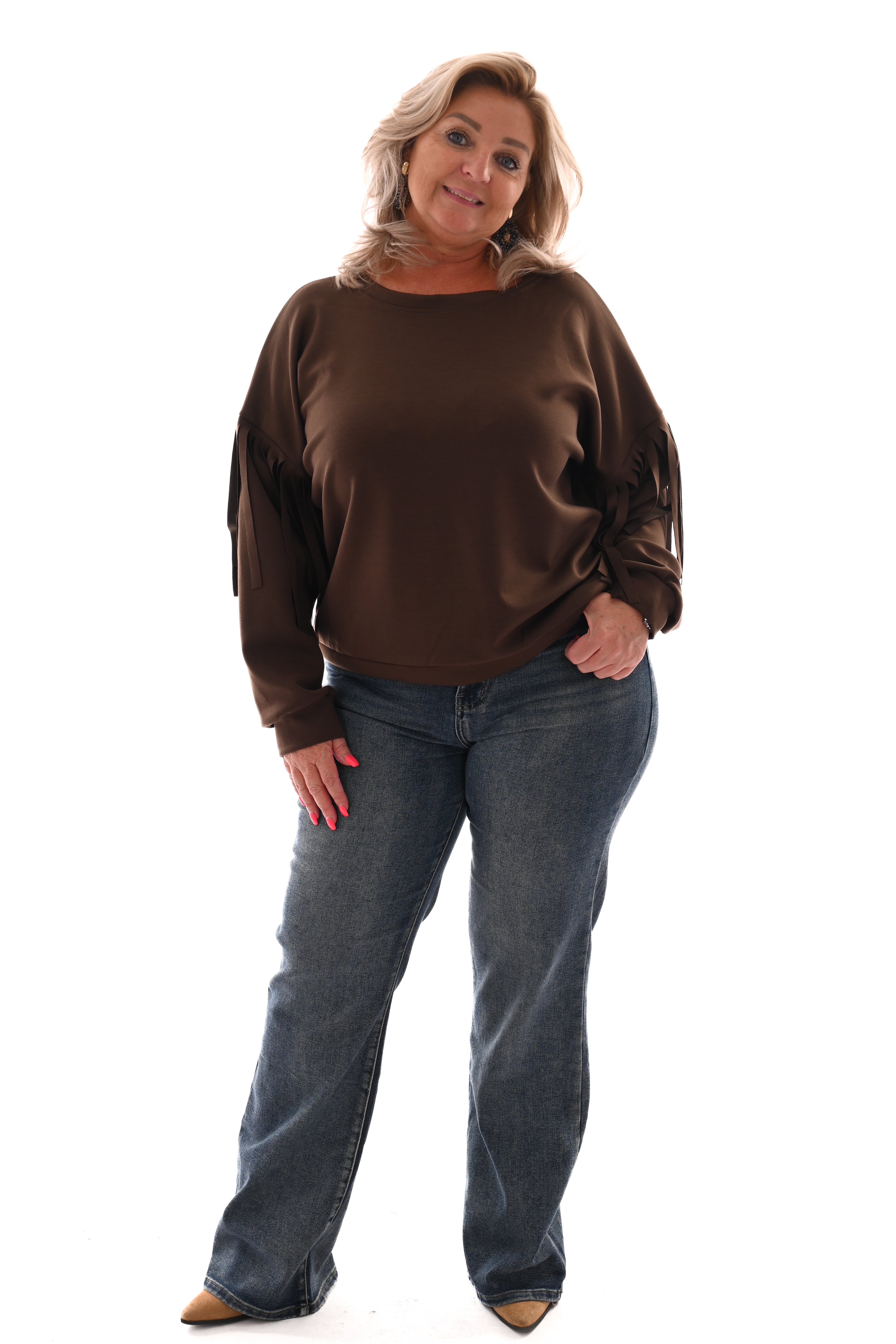 Sweater met franjes aan de mouwen donkerbruin