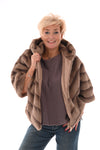 Fijne faux fur met korte mouwen en capuchon beige
