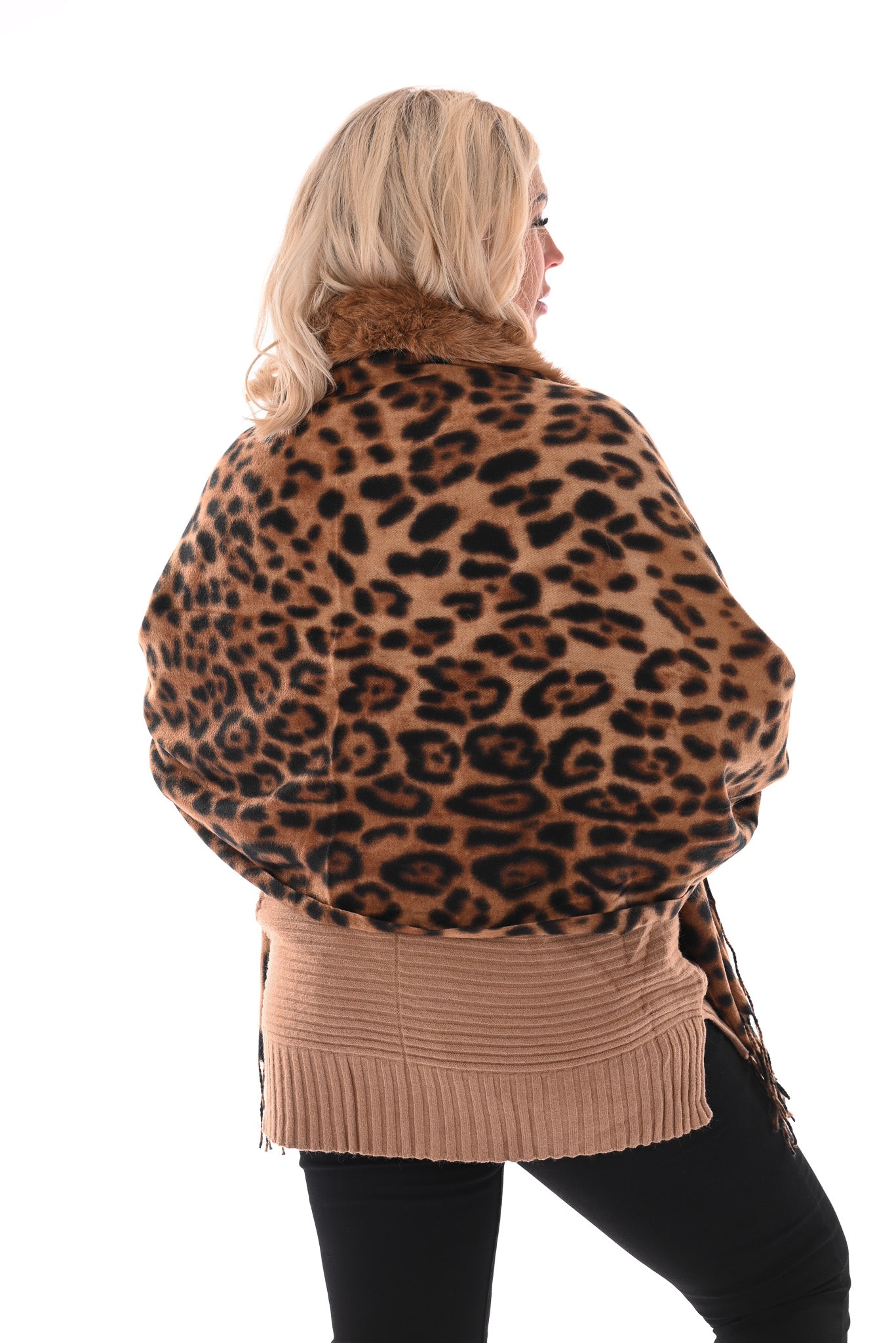 Omslagdoek panterprint met faux fur camel