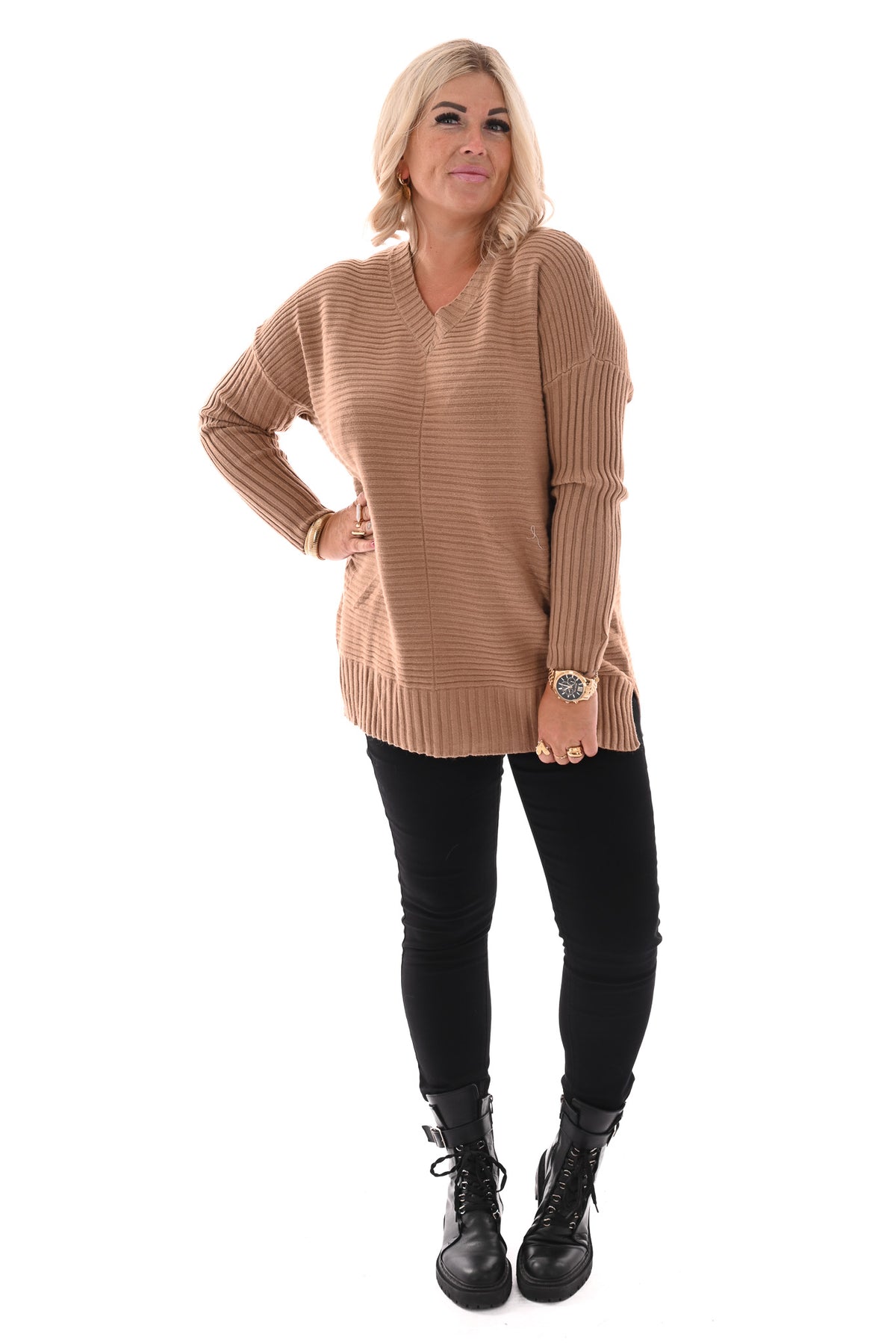 Trui lijnen v-hals camel
