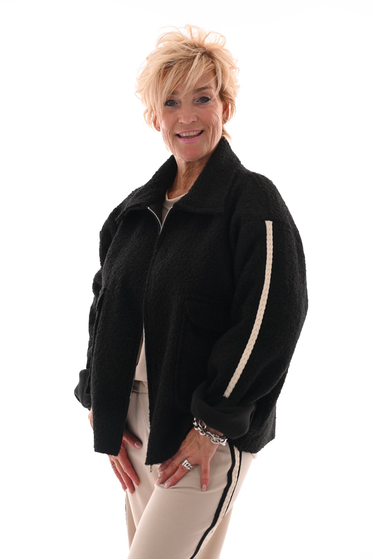 Boucle jas bies strepen zwart