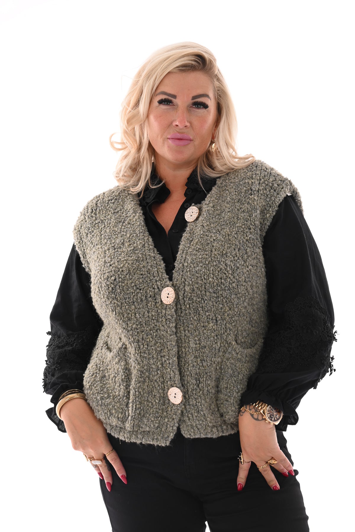 Boucle gilet met knopen lindegroen