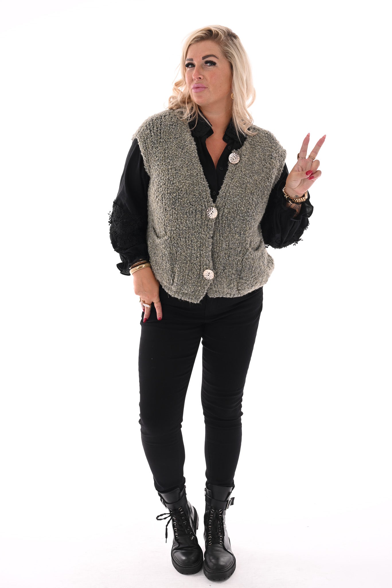 Boucle gilet met knopen lindegroen