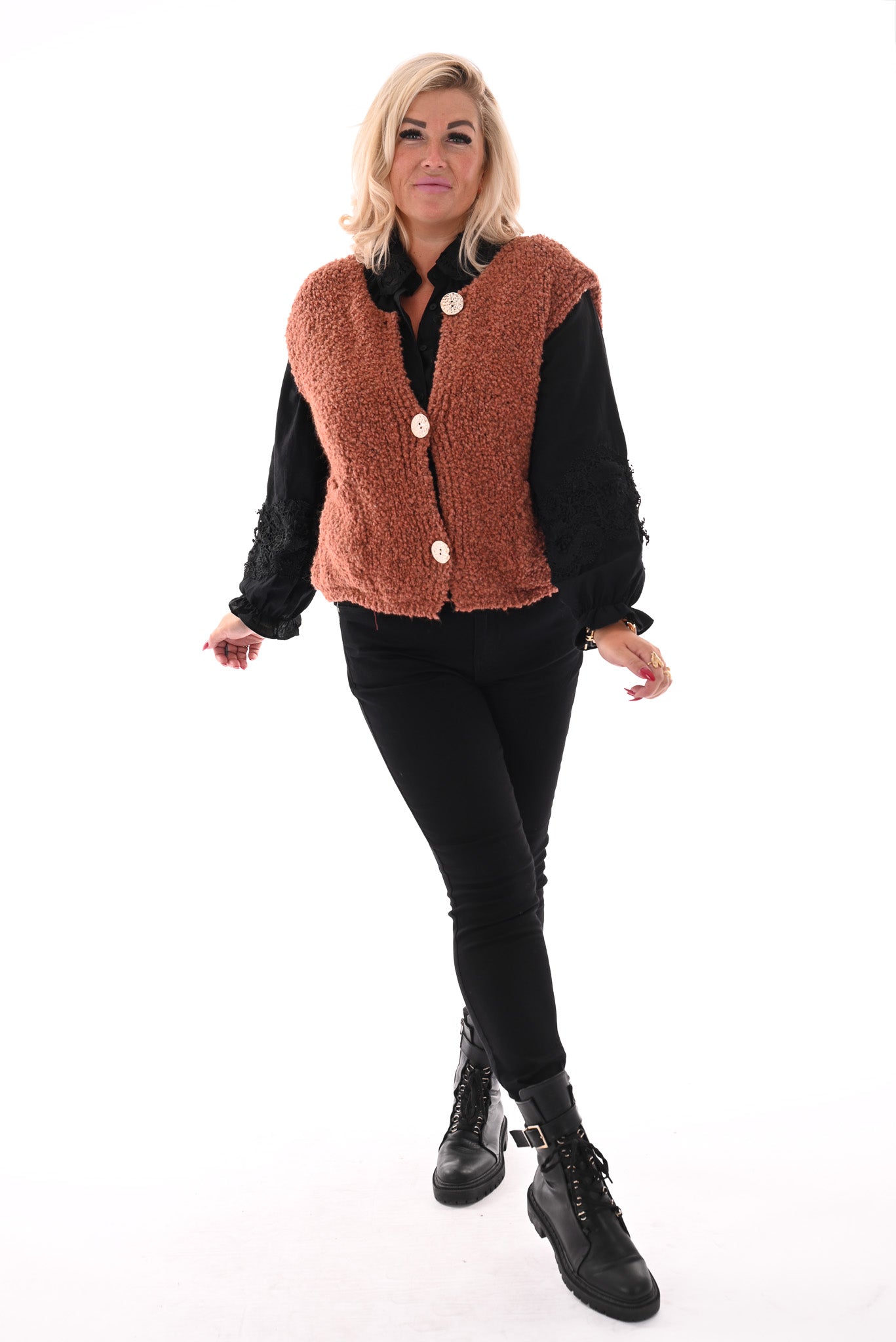 Boucle gilet met knopen brique