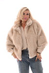 Faux fur jas korte mouwen en opstaande kraag roomwit