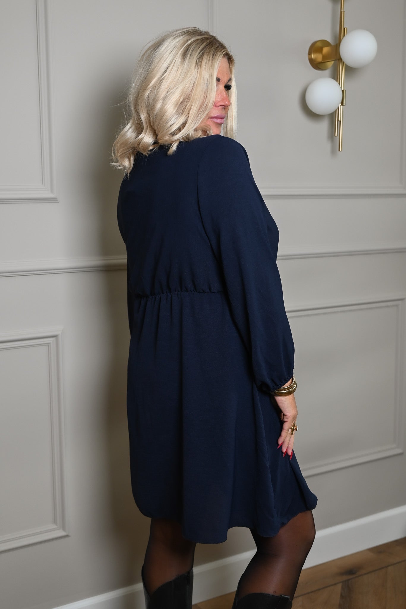 Korte jurk lange mouwen met strik uni marineblauw