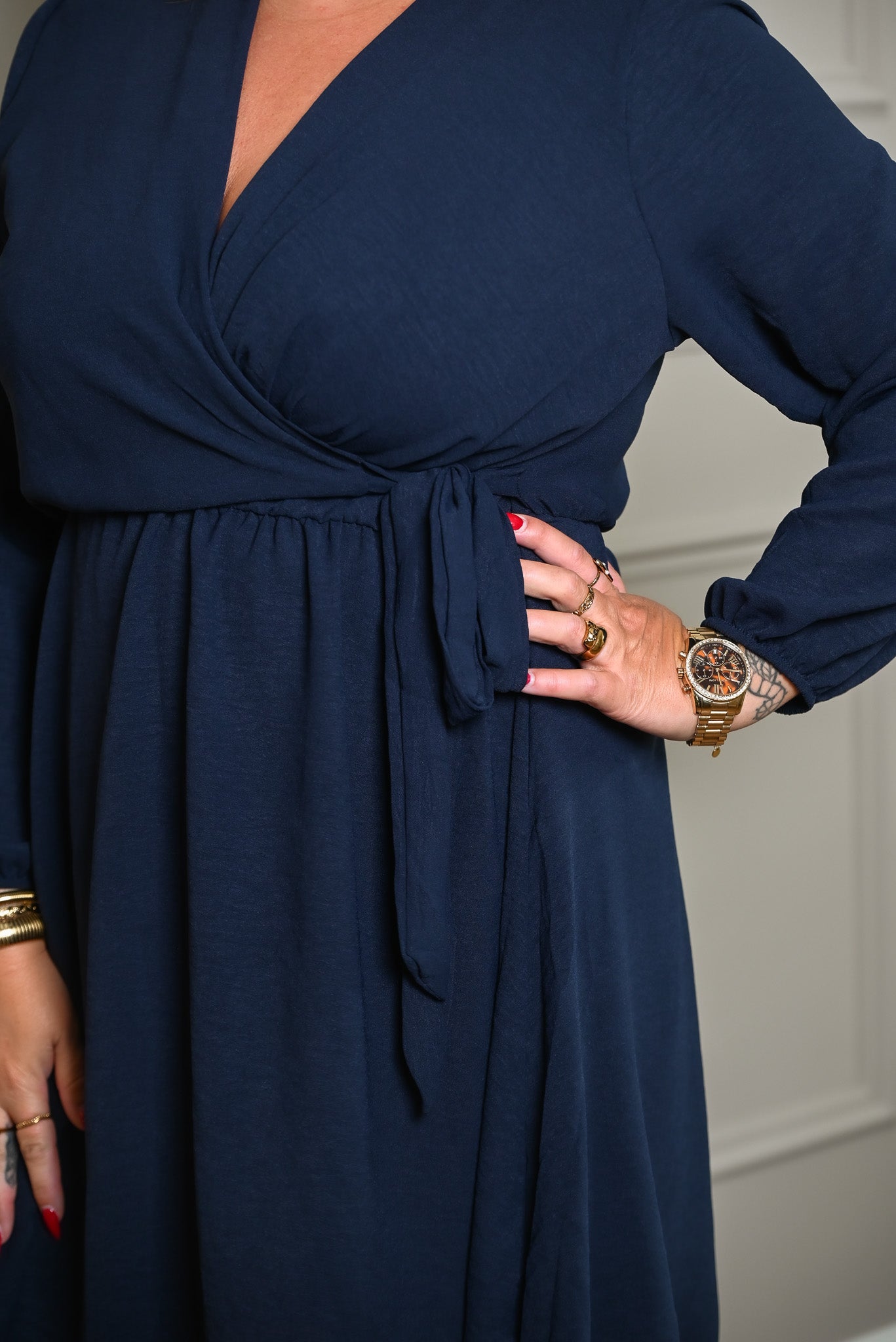 Korte jurk lange mouwen met strik uni marineblauw