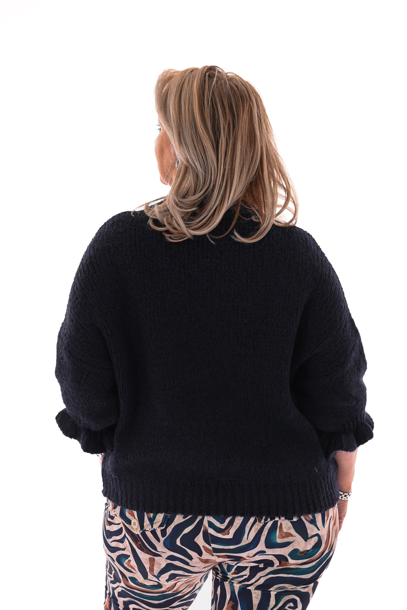 Gebreide trui met korte roezelmouwen marineblauw