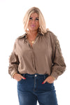 Blouse met kanten bloemen mouwen taupe