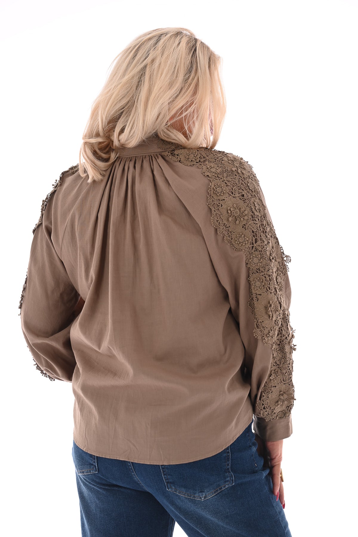 Blouse met kanten bloemen mouwen taupe