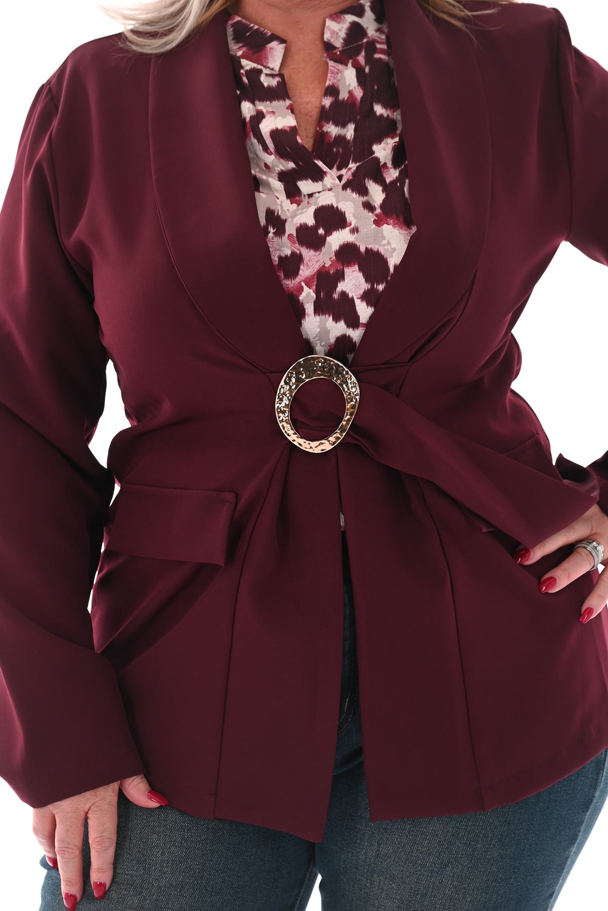 Blazer met ceintuur en gouden gesp bordeaux