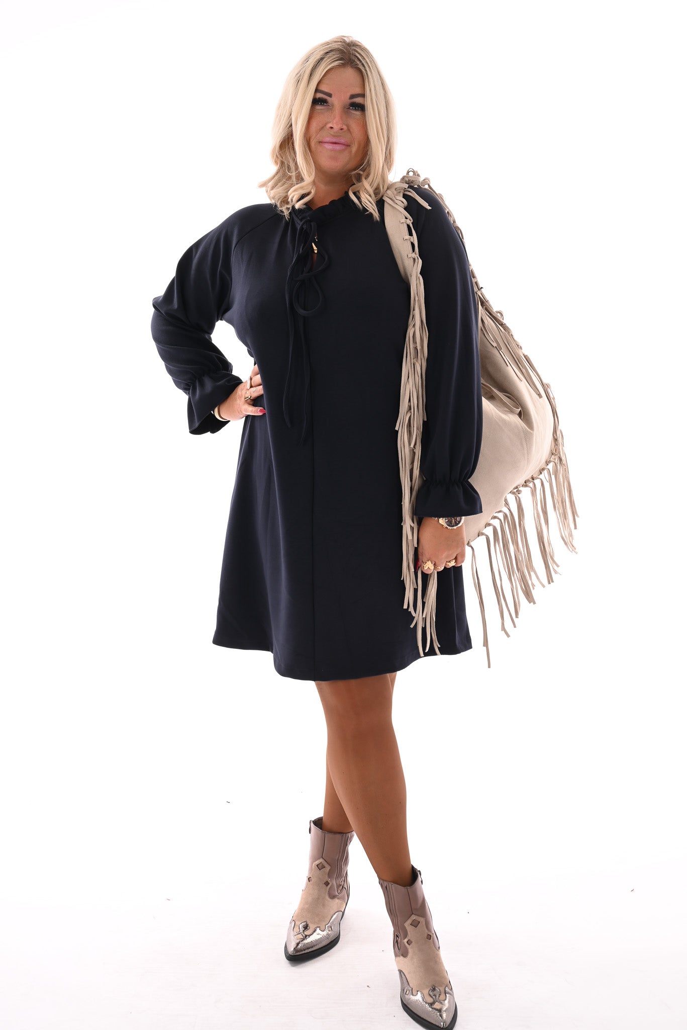 Jurk roezel kraag uni marineblauw