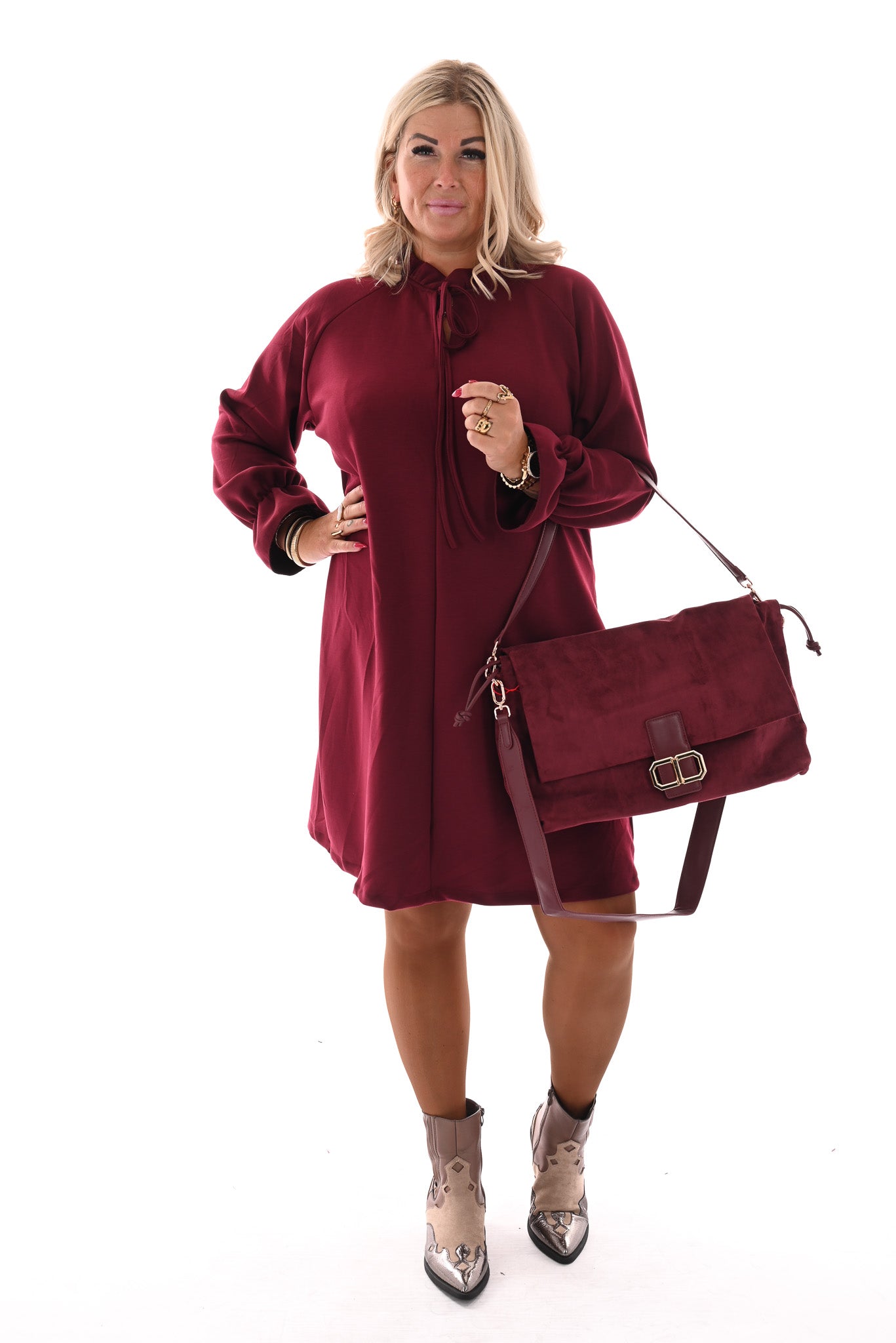 Jurk roezel kraag uni bordeaux
