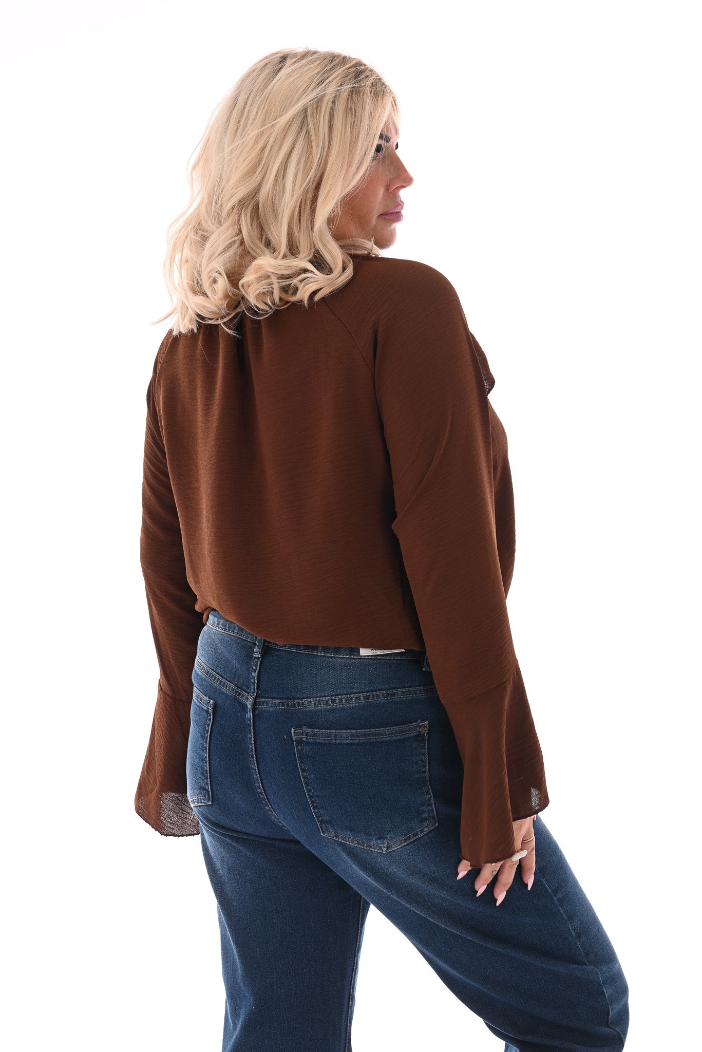 Blouse met roezels en trompetmouwen bruin