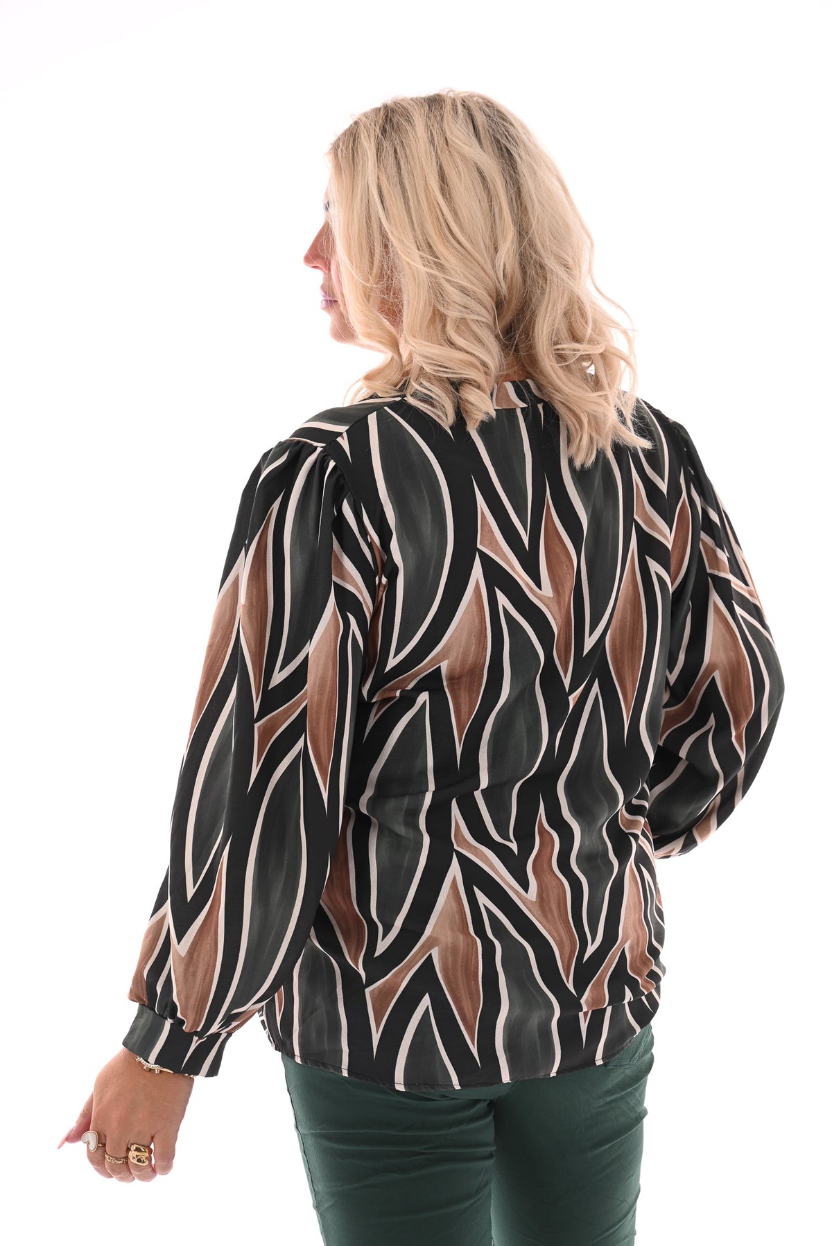 Top v-hals met print blad legergroen
