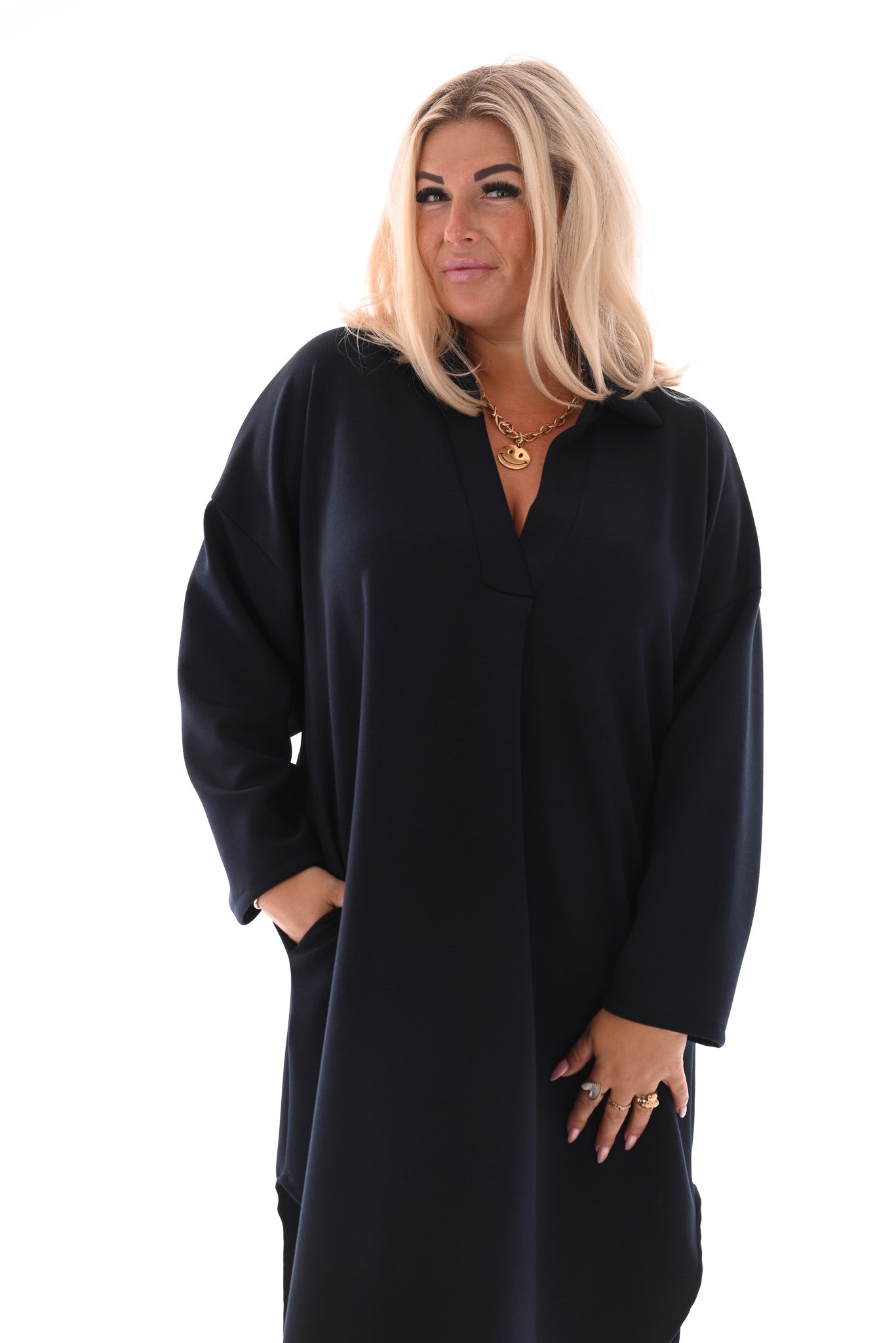Half lange jurk v-hals en zakken marineblauw