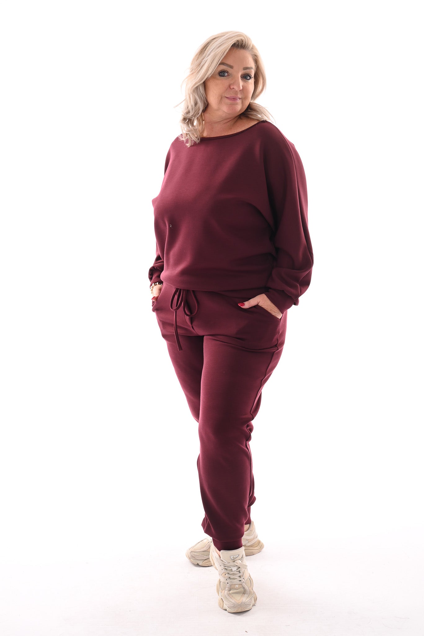 Tweedelig pak ovale halslijn aubergine