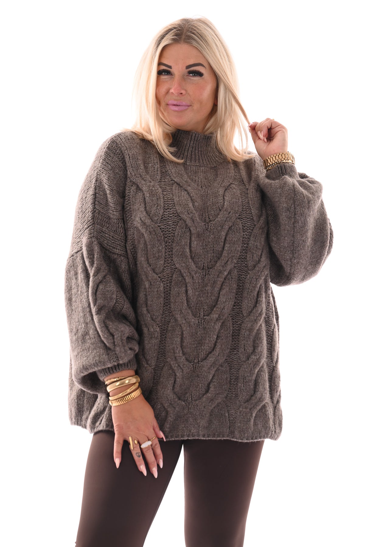 Gebreide trui kabel met pofmouwen taupe