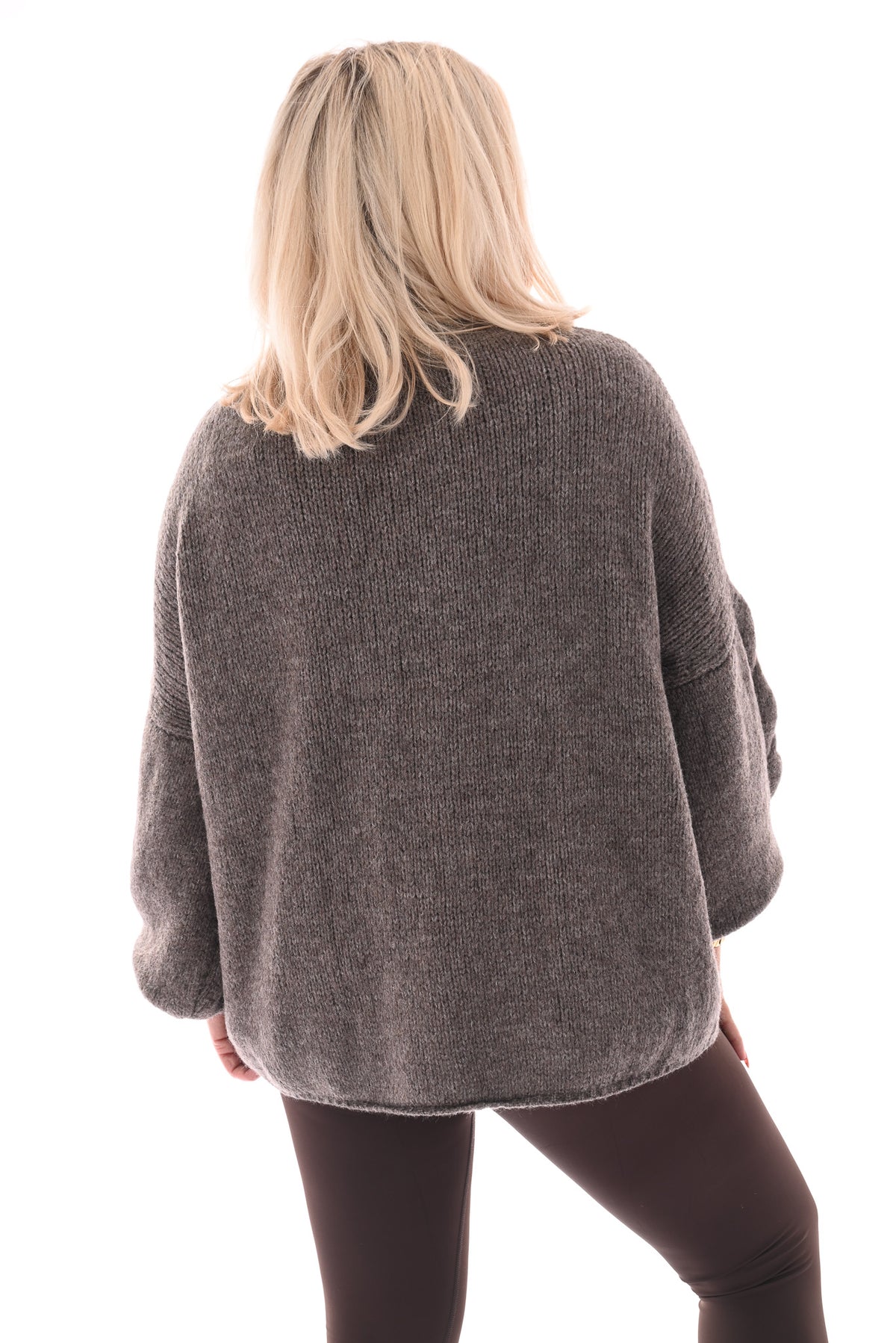 Gebreide trui kabel met pofmouwen taupe