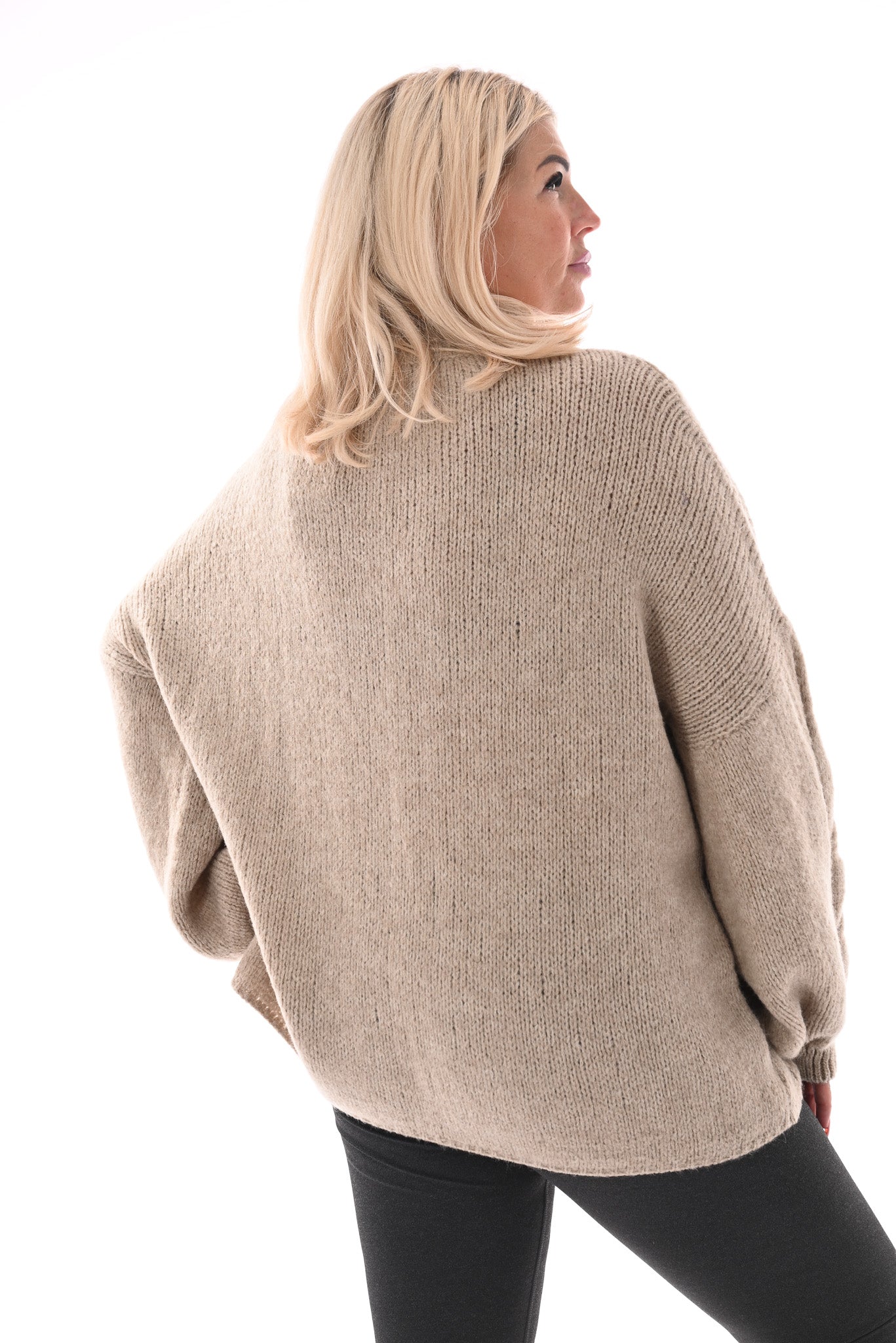 Gebreide trui kabel met pofmouwen beige