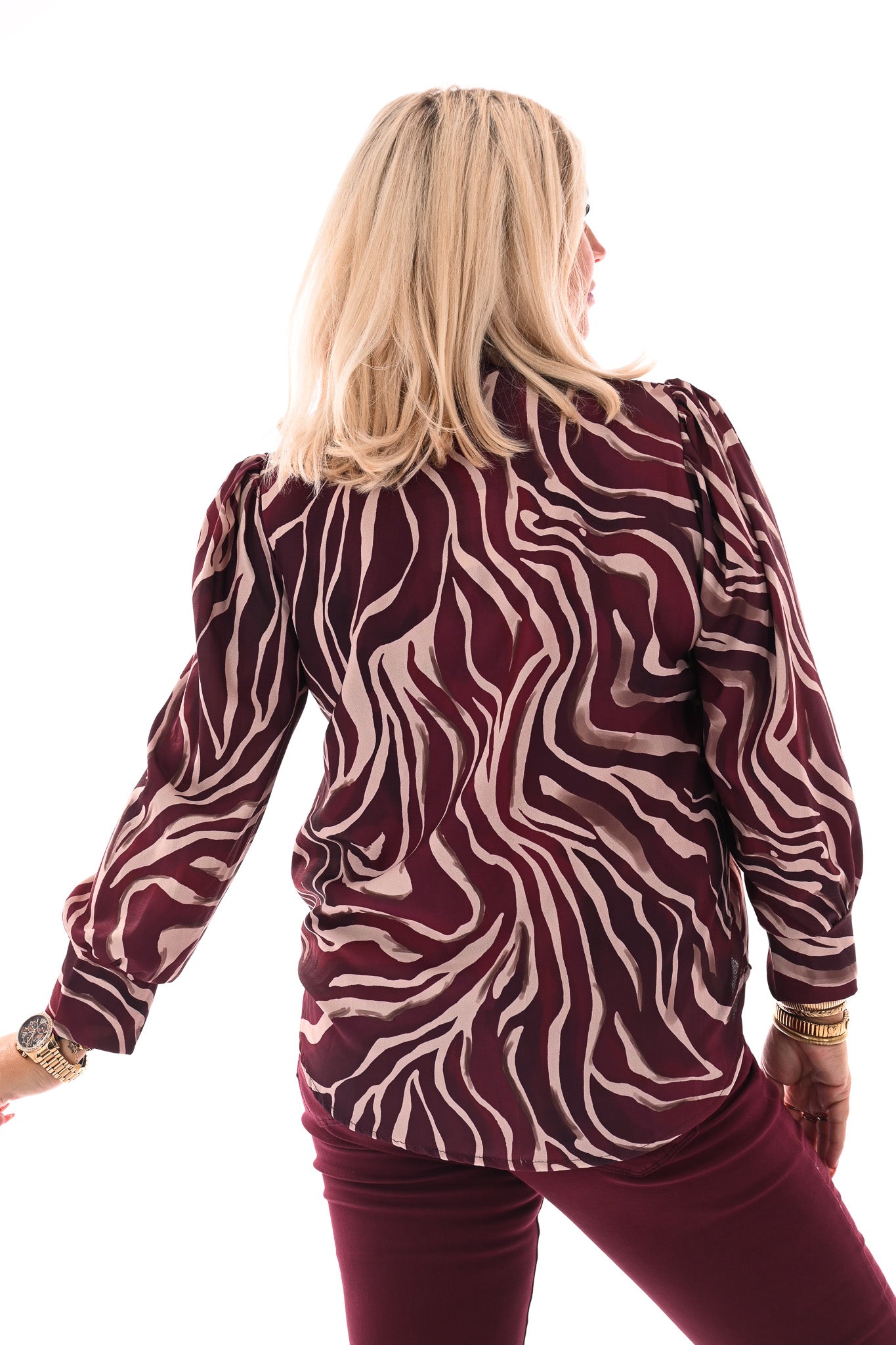 Top v-hals met print strepen bordeaux