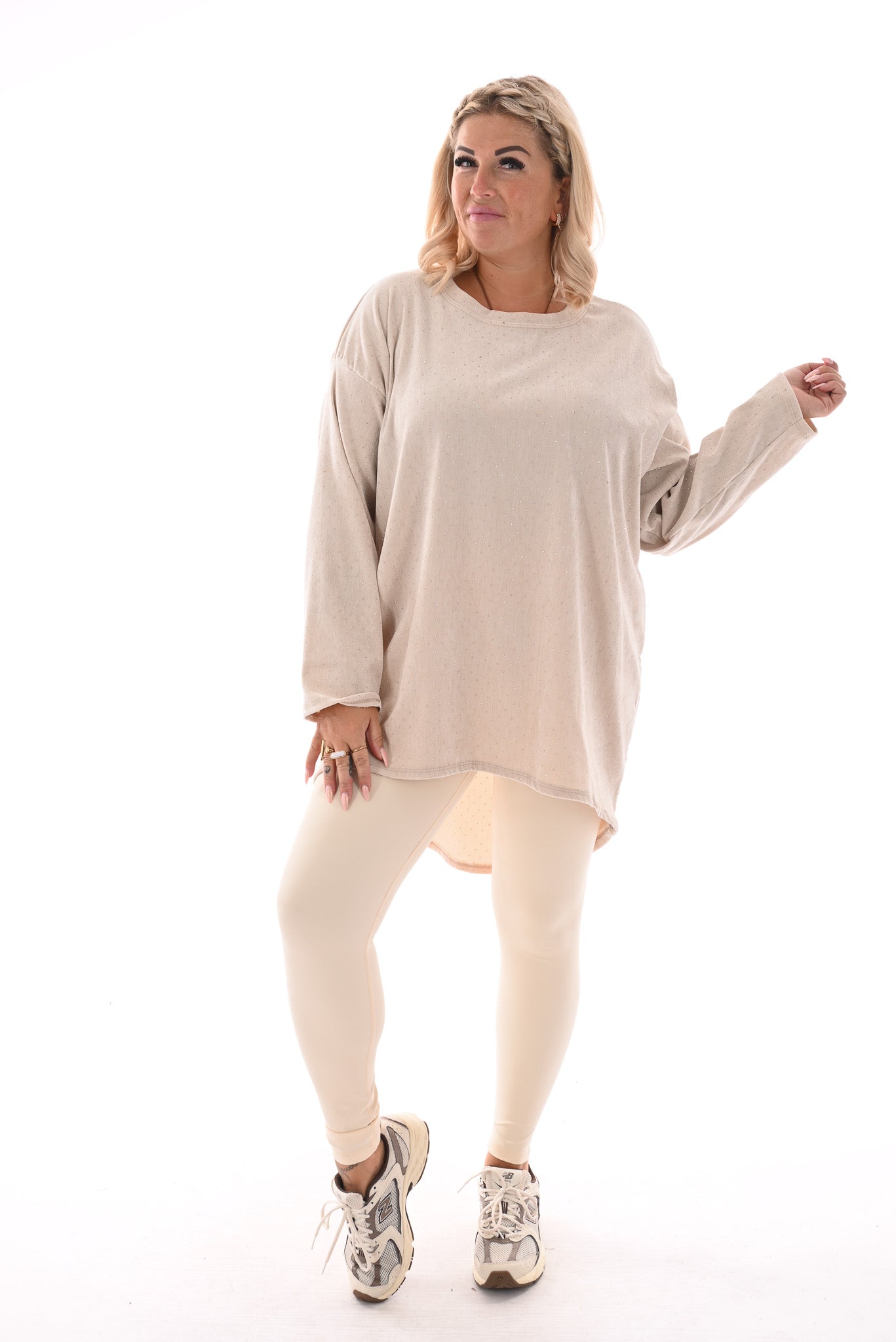 Velvet tuniek met strass en ketting creme