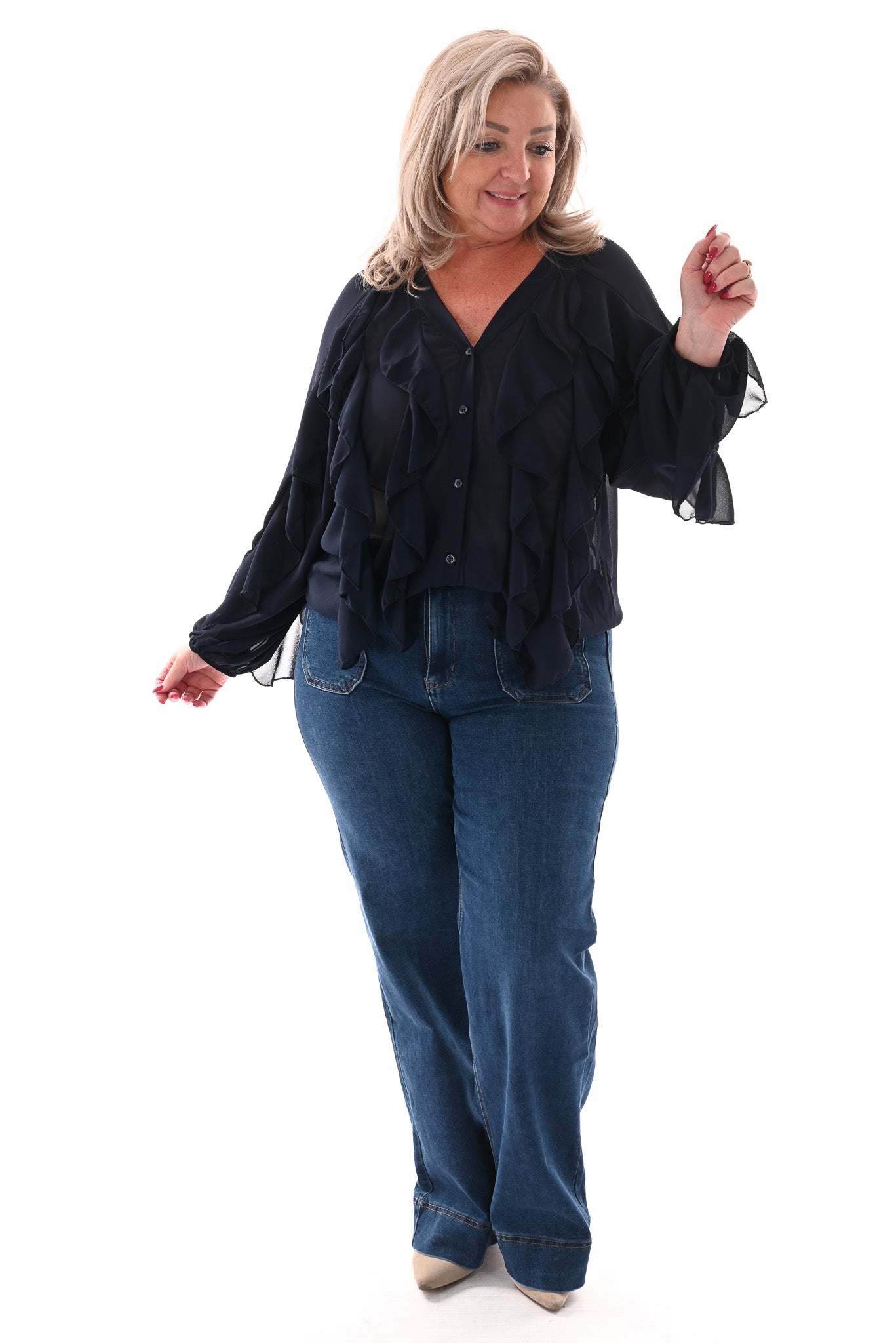 Doorknoop blouse ruffels uni marineblauw