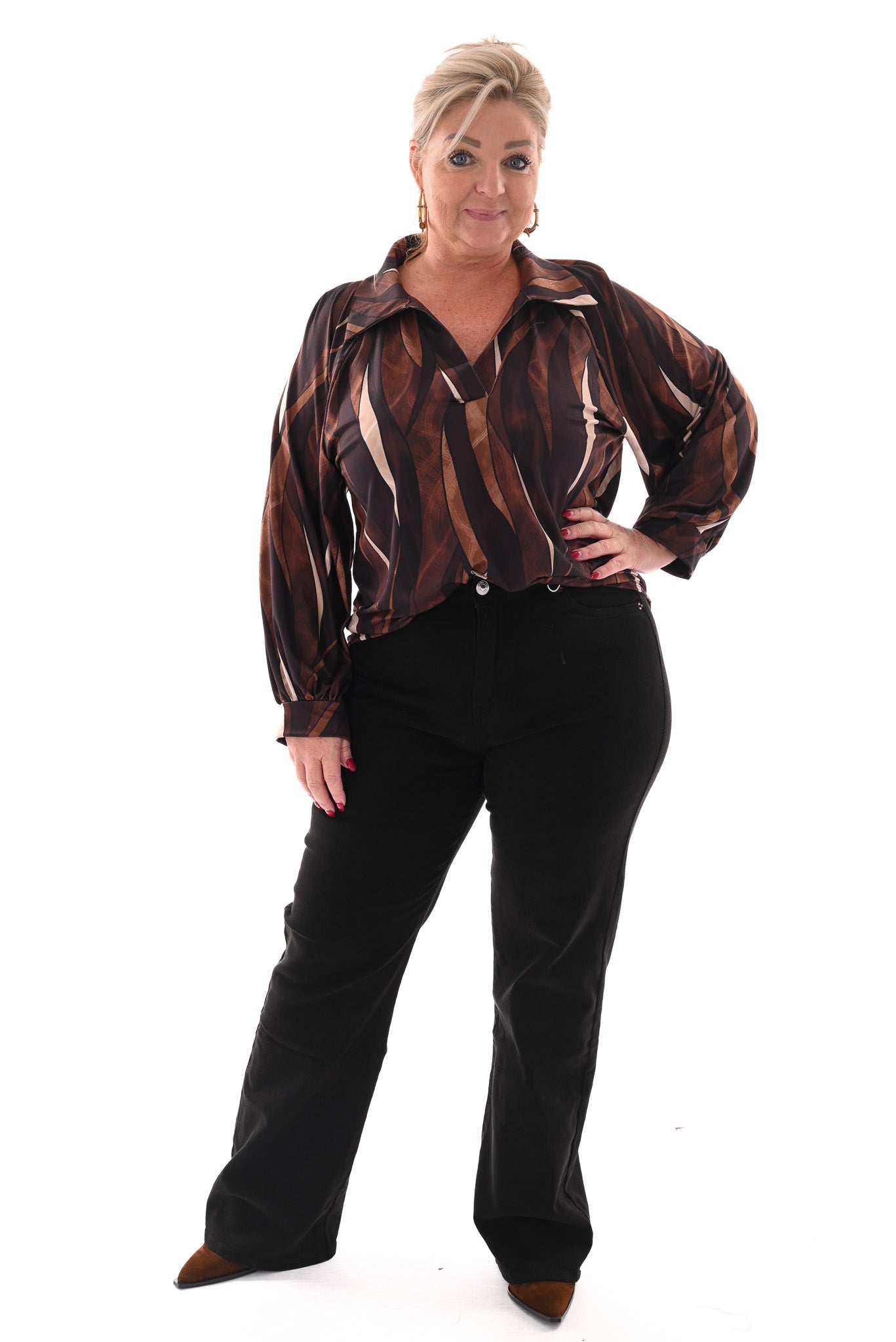 Top v-hals met kraag abstracte blad print zwart