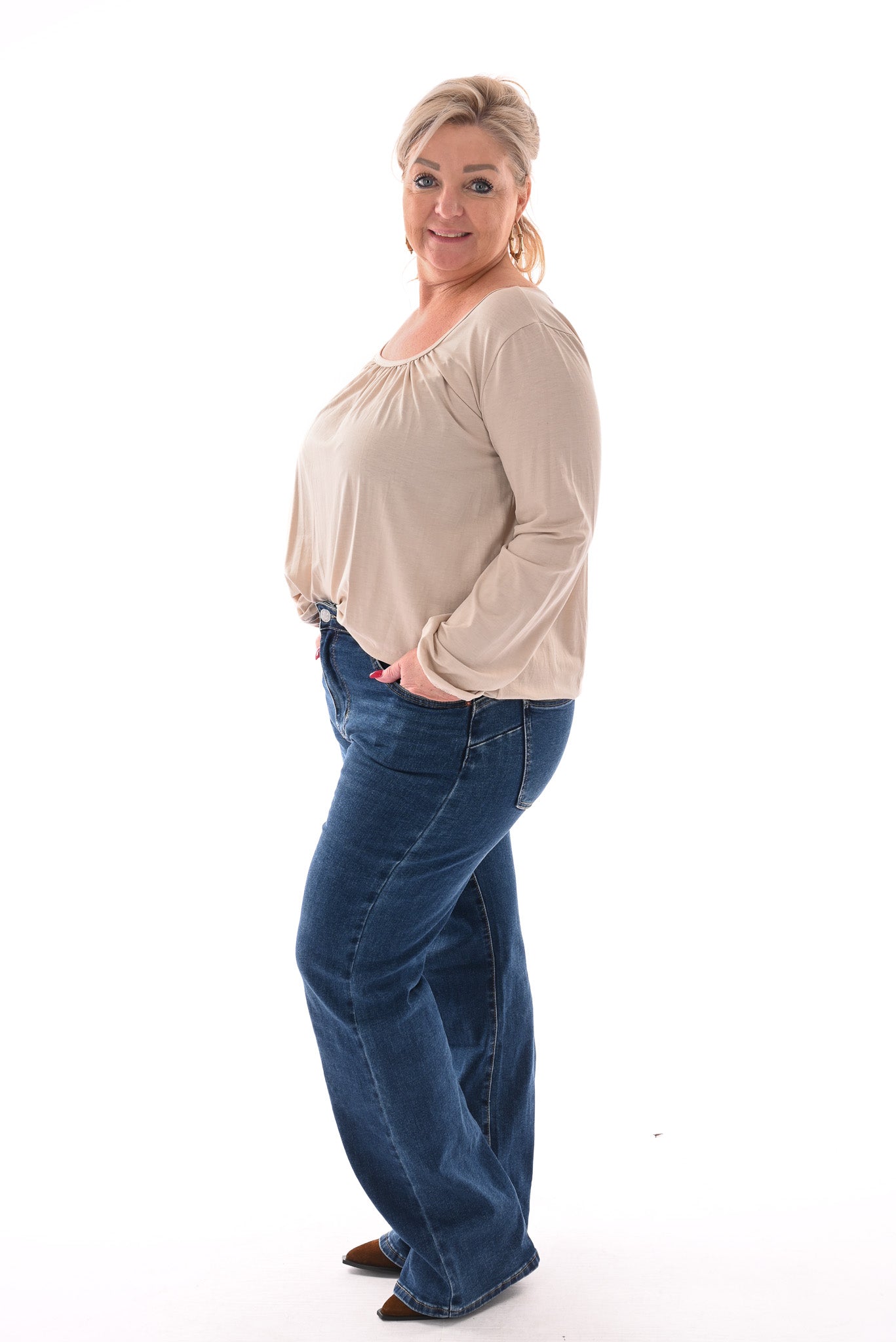 Basic top ronde hals beige