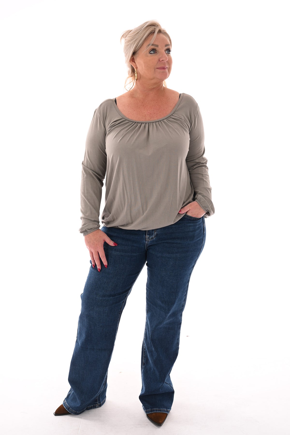 Basic top ronde hals taupe