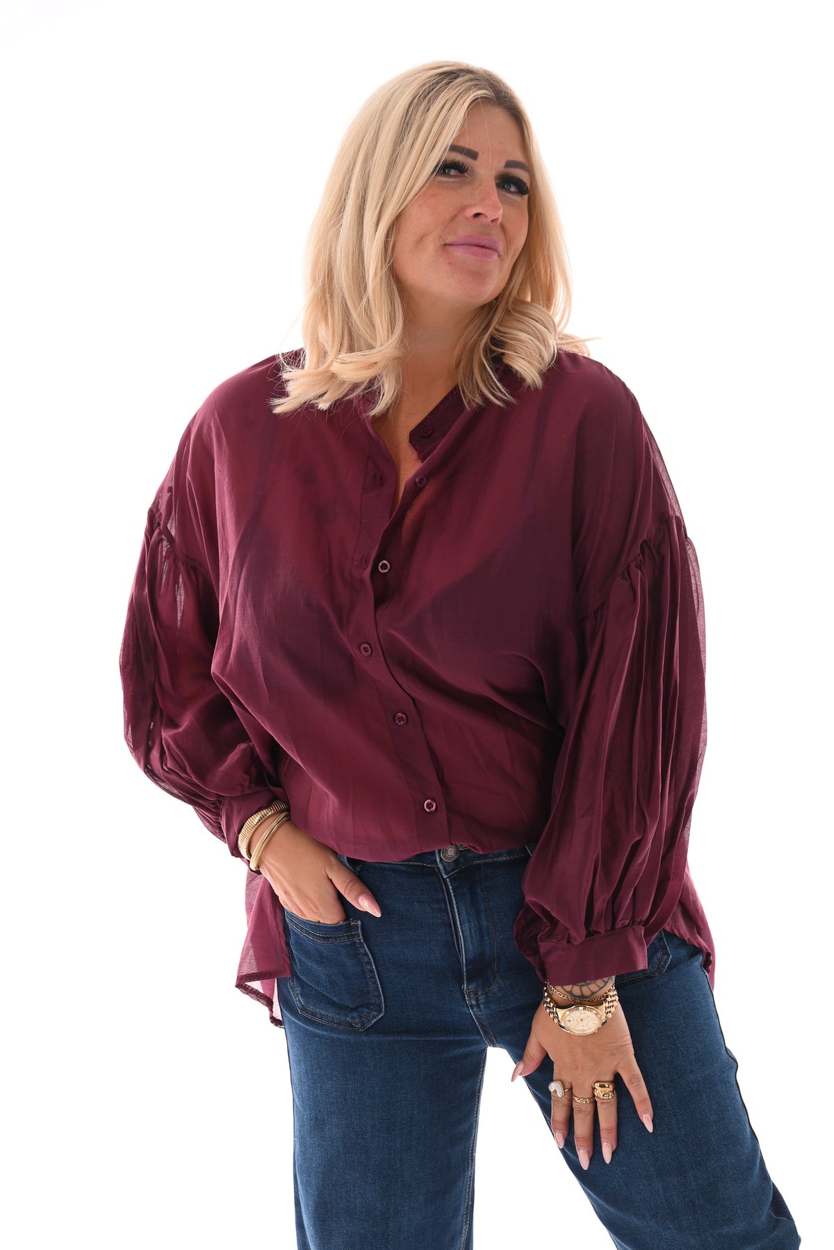 Doorknoop blouse pofmouwen aubergine