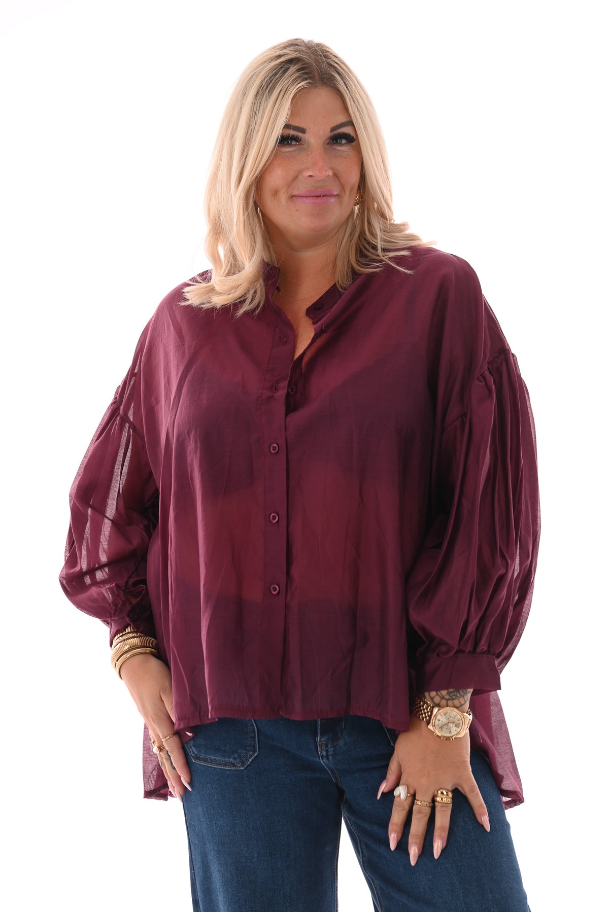 Doorknoop blouse pofmouwen aubergine