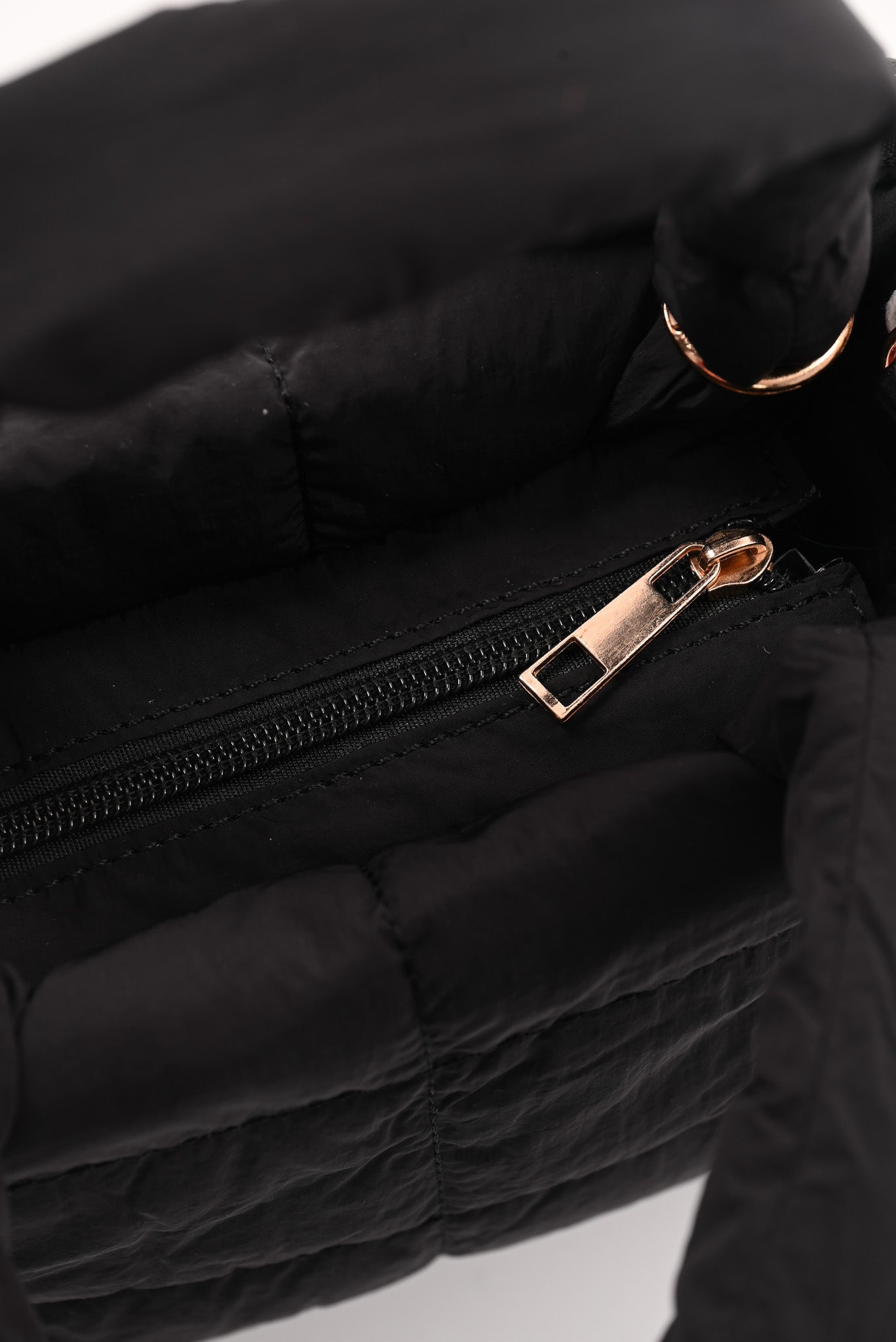 Mini puffer tas zwart