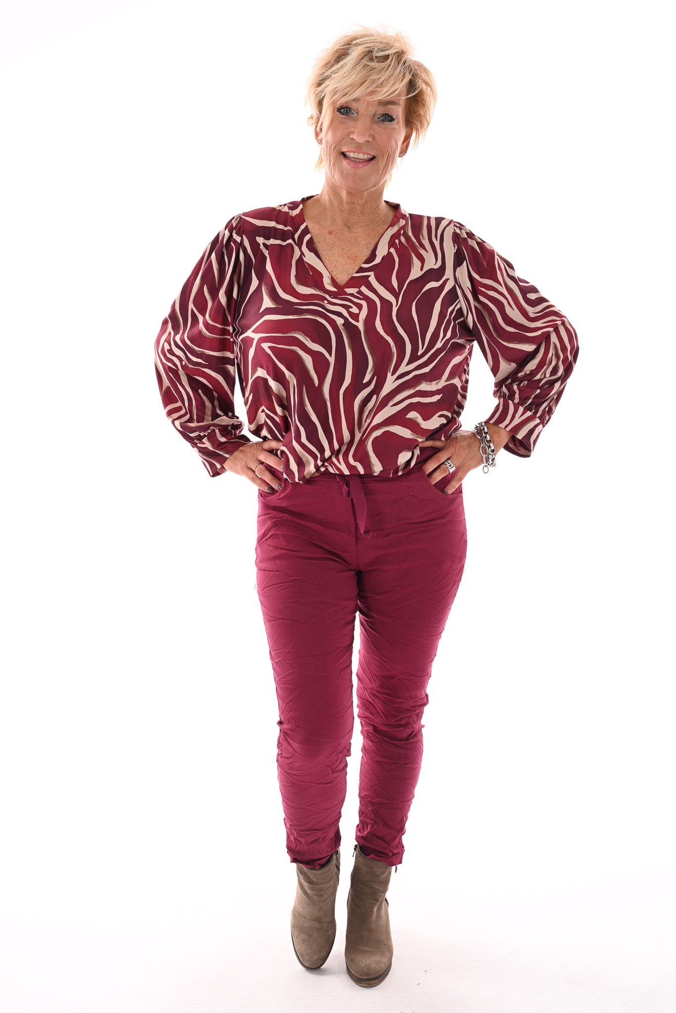 Top v-hals abstracte zebraprint bordeaux