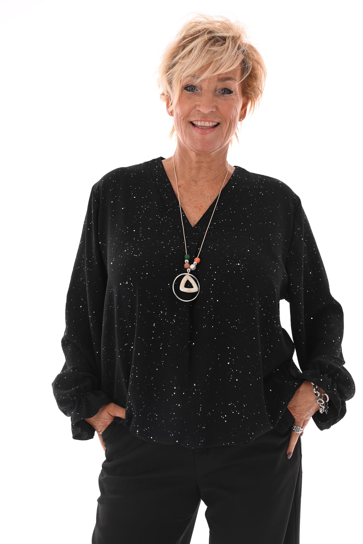 Top v-hals glitter trompetmouwen met ketting zwart
