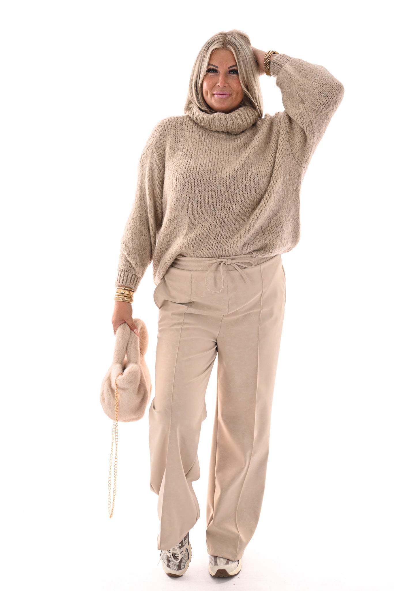 Leatherlook wide leg met elastieken band beige