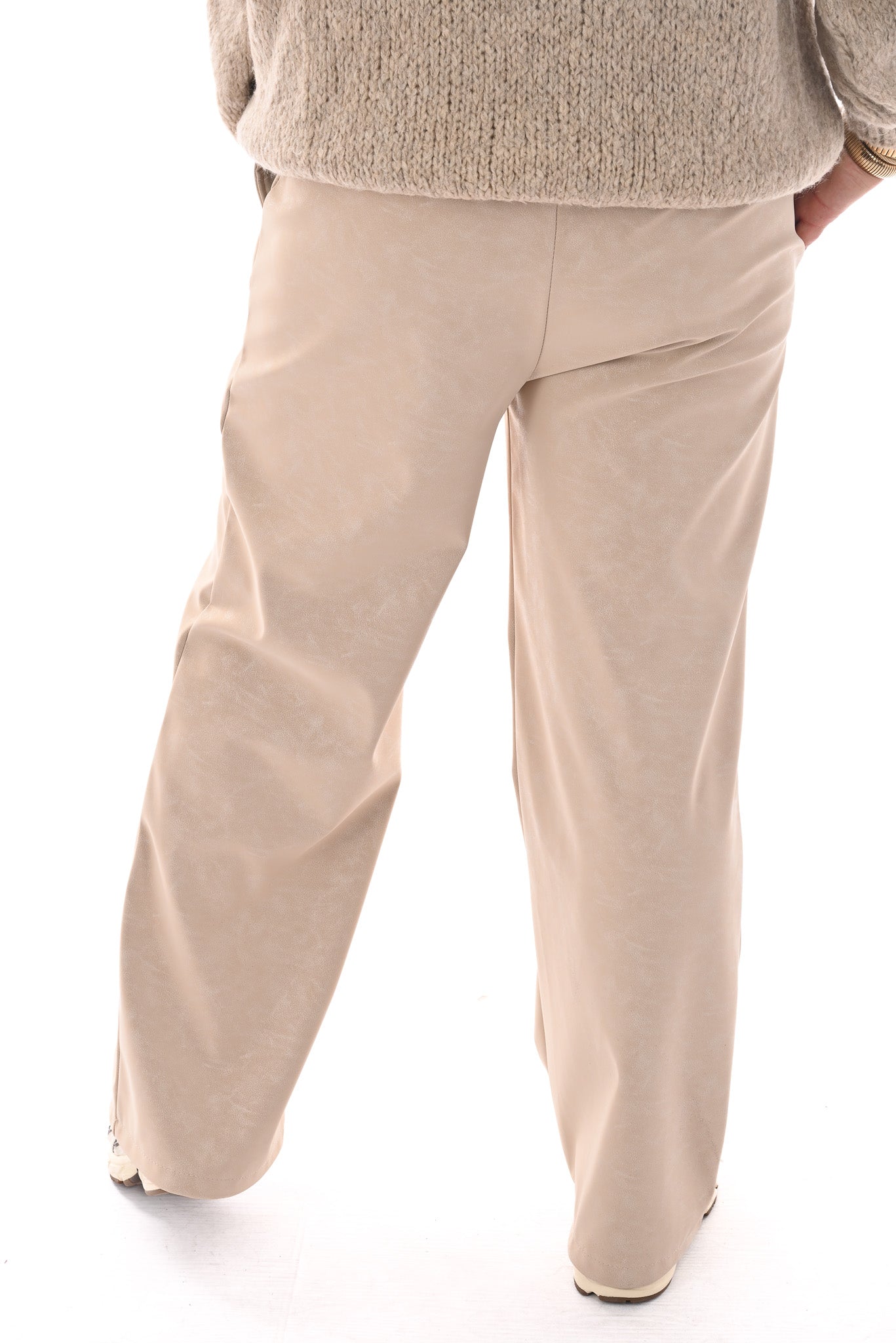 Leatherlook wide leg met elastieken band beige