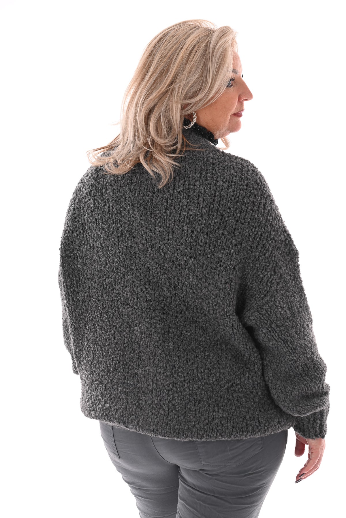 Boucle vest grote knopen grijs