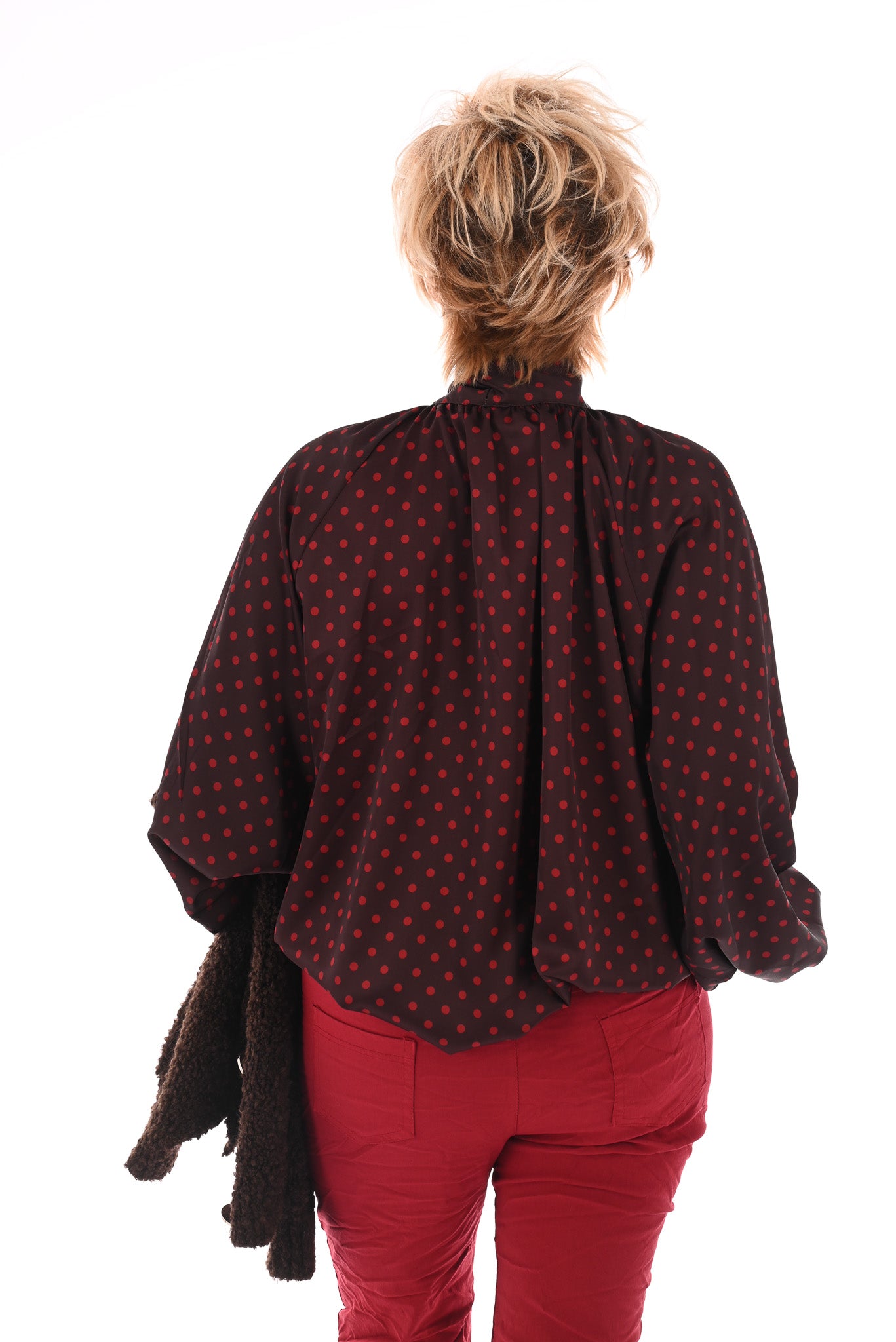 Silky blouse dots met strik bruin/rood