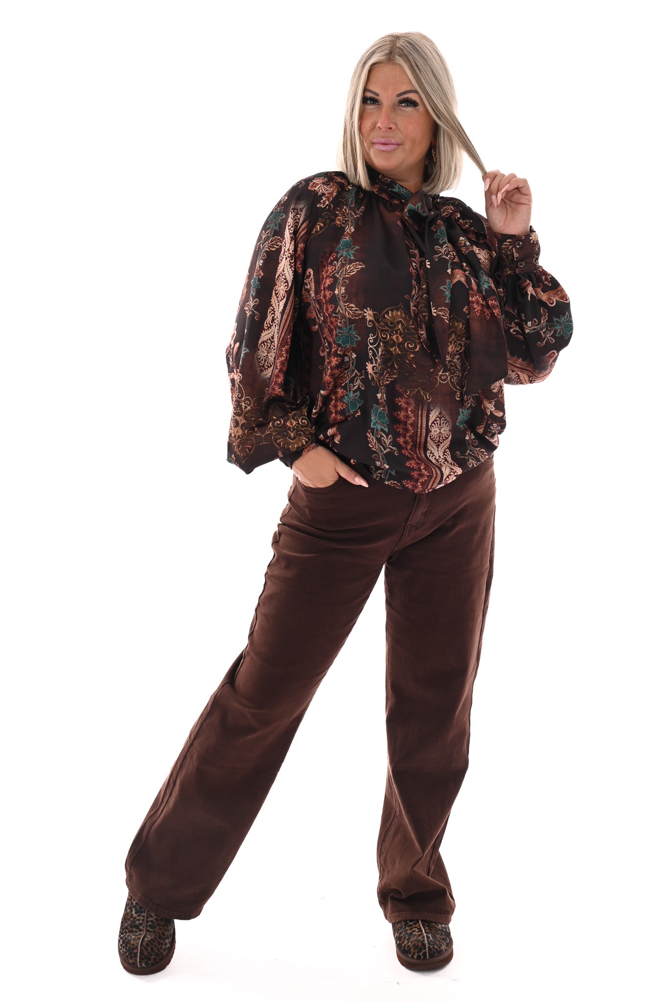 Silky blouse met strik paisley donkerbruin