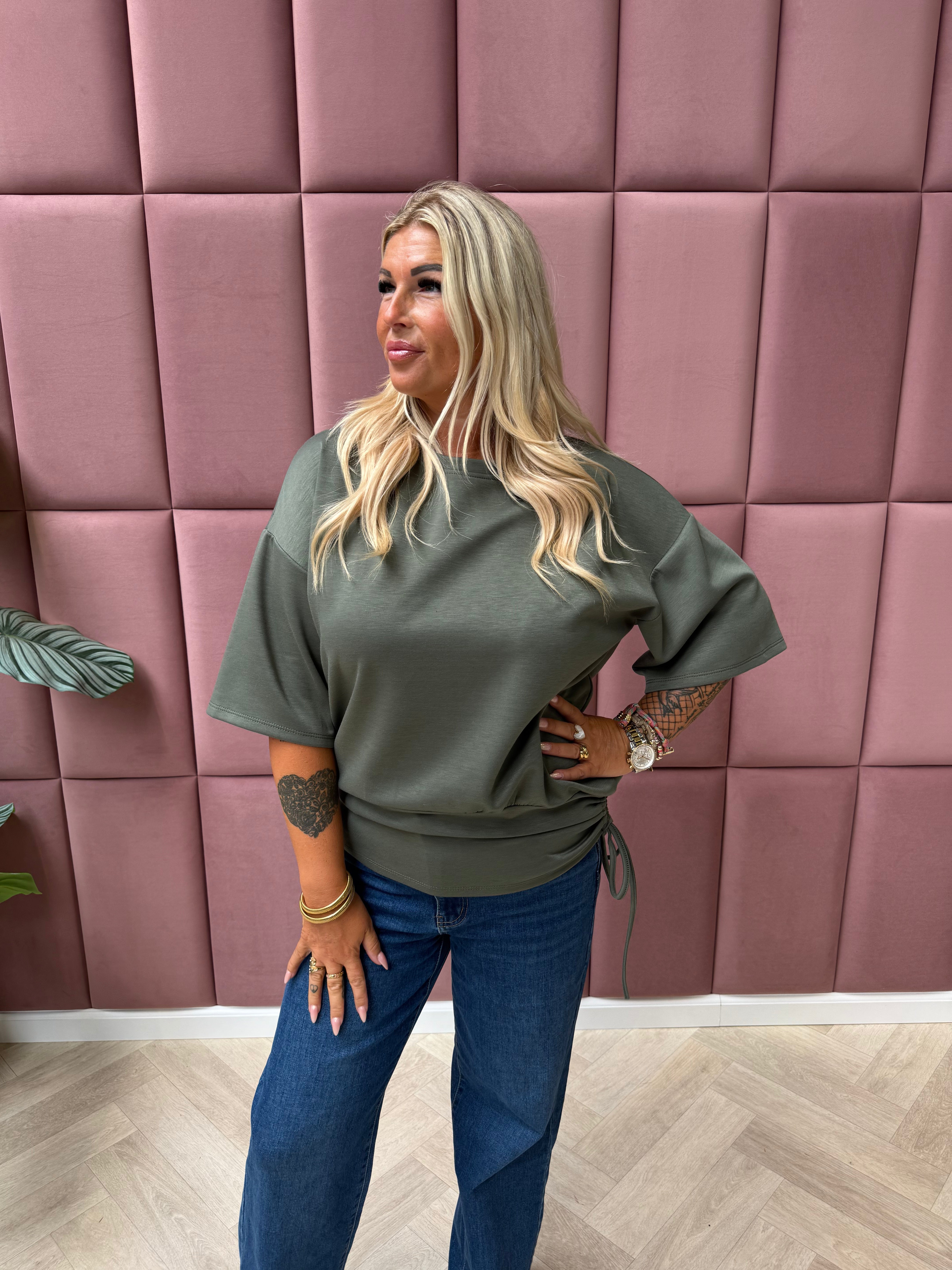 Sweater korte mouwen met strik olijfgroen