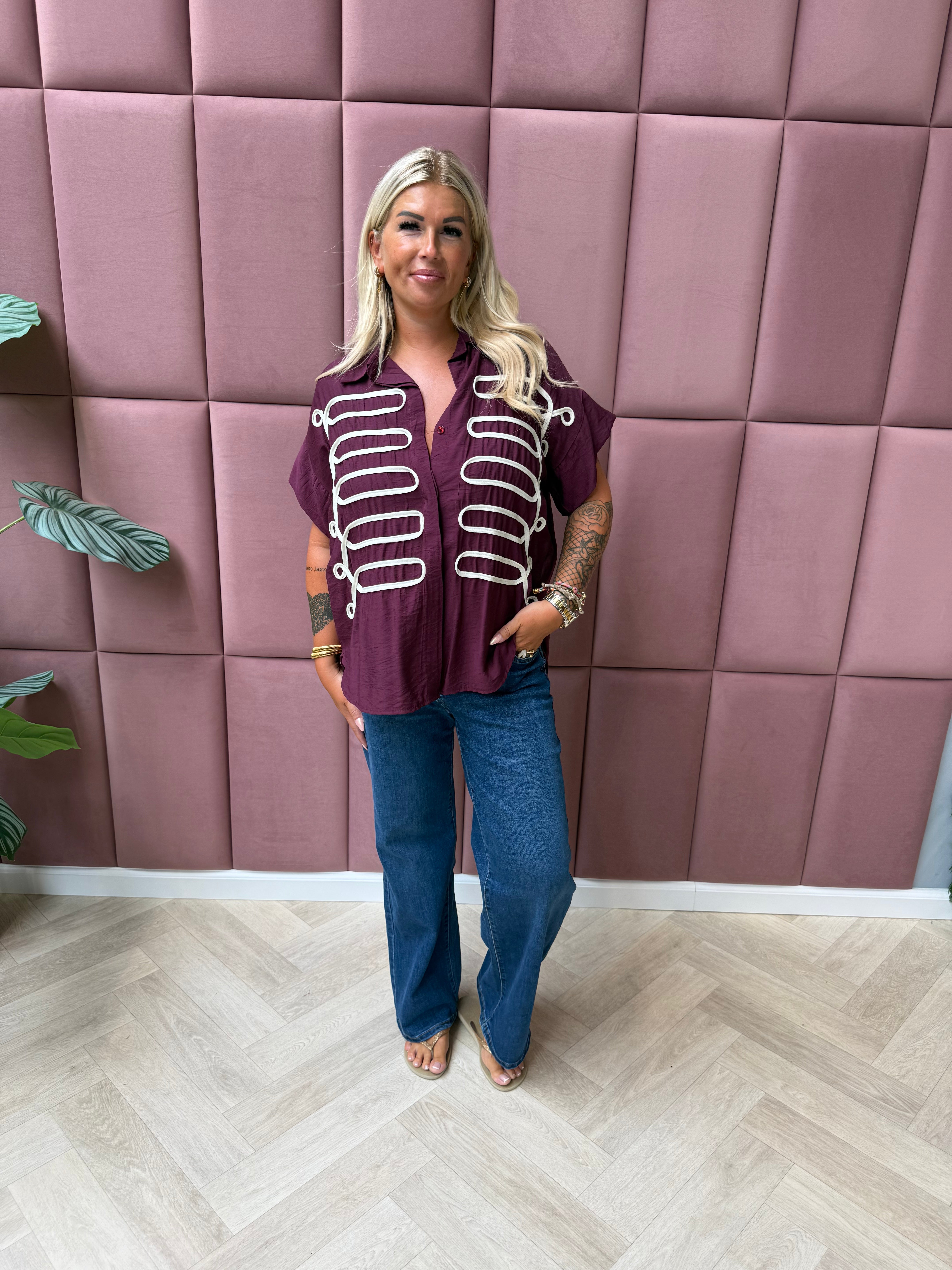 Blouse korte mouwen met veterdetail aubergine