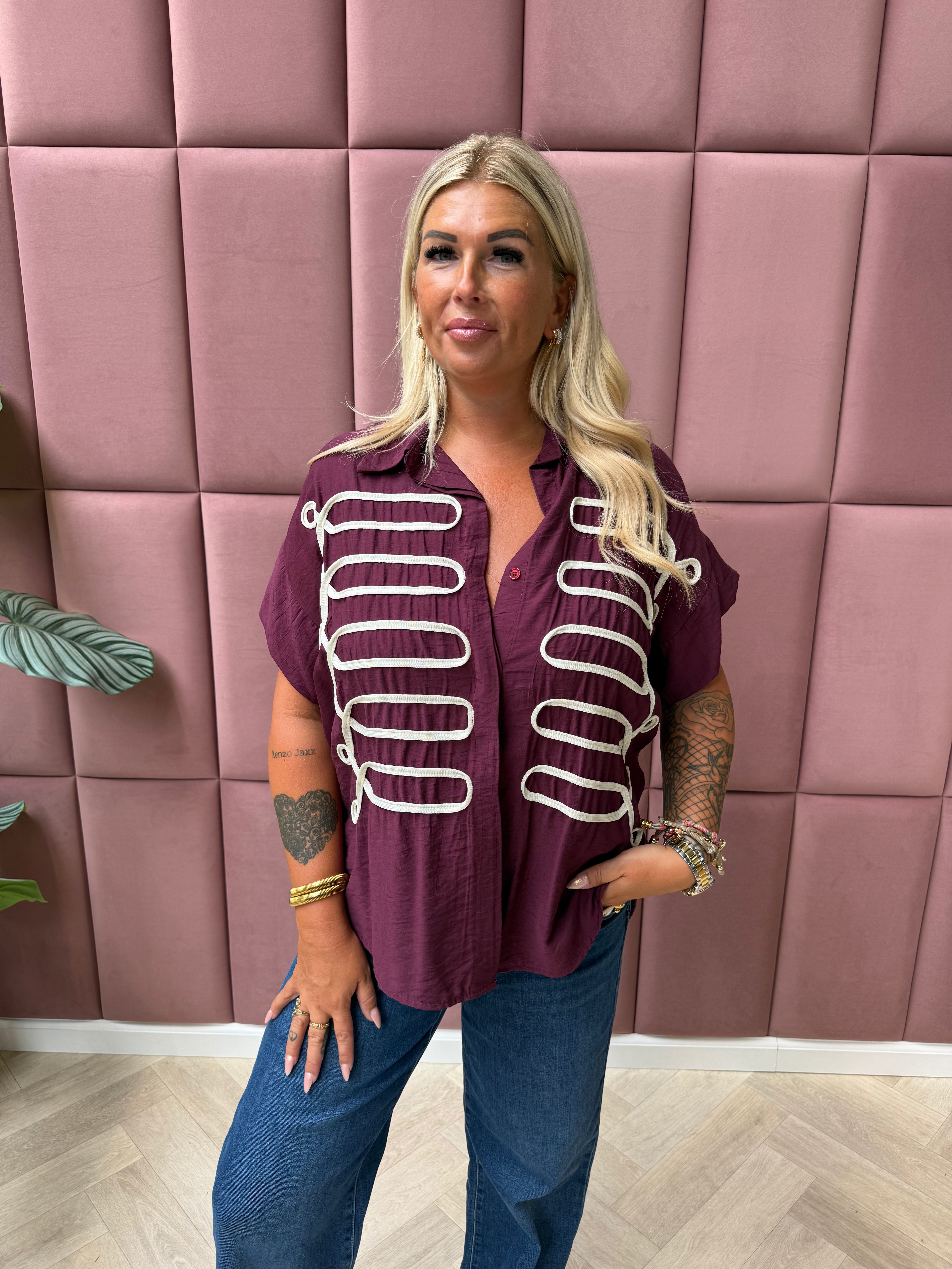 Blouse korte mouwen met veterdetail aubergine