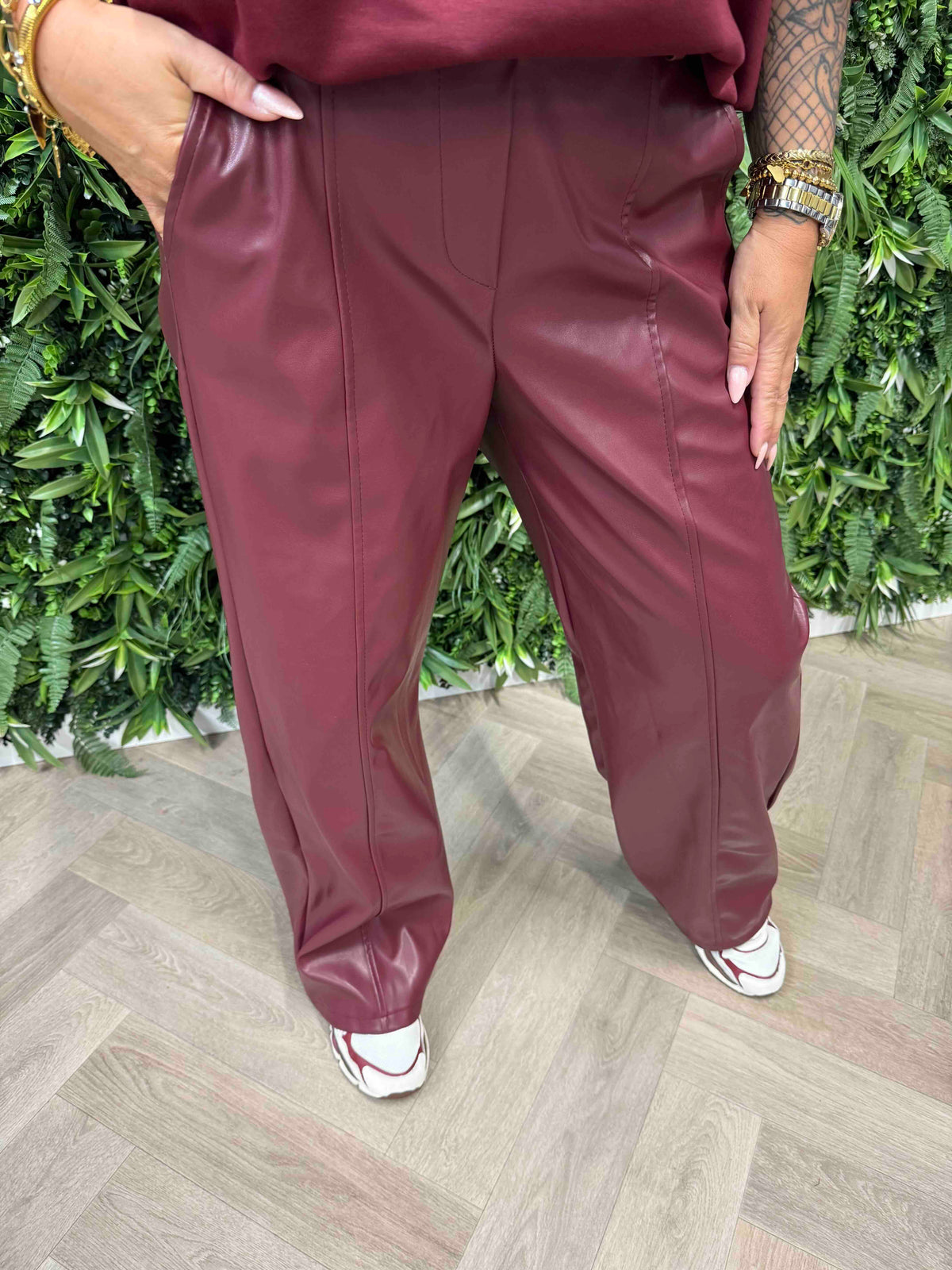 Tweedelig set leatherlook bordeaux