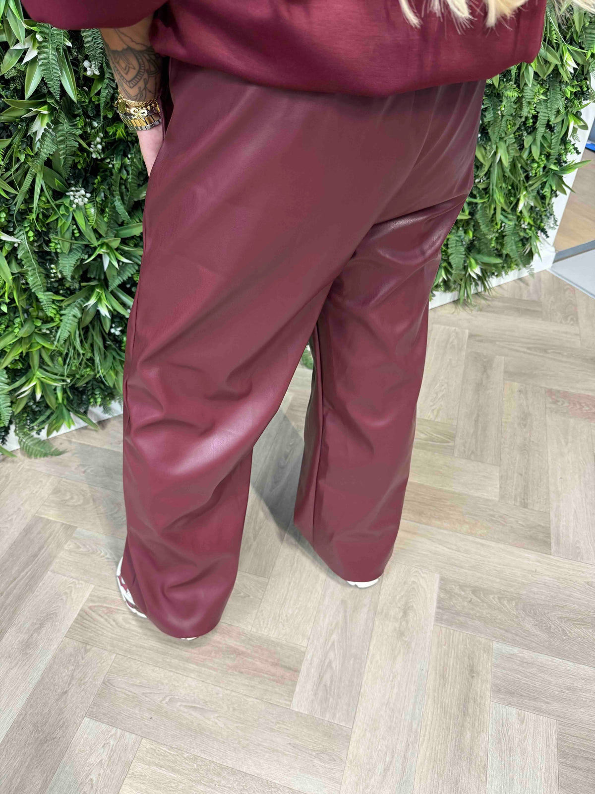 Tweedelig set leatherlook bordeaux