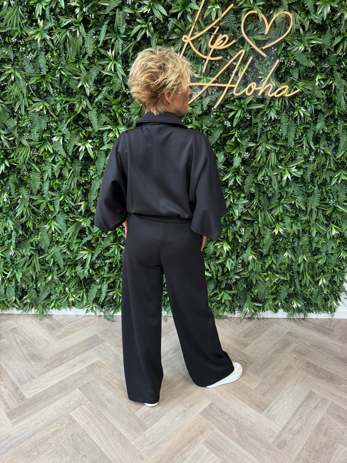 Tweedelig vest set met wijde broek zwart