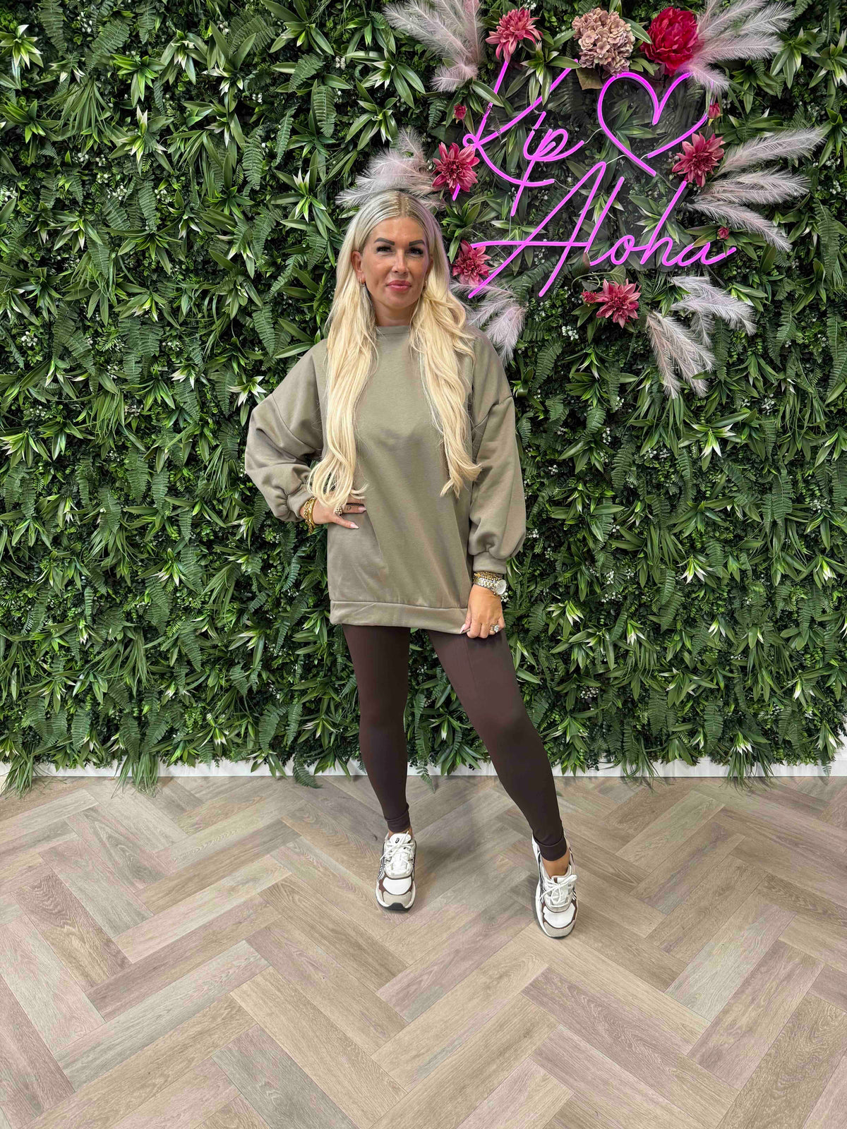 Trui happiness taupe