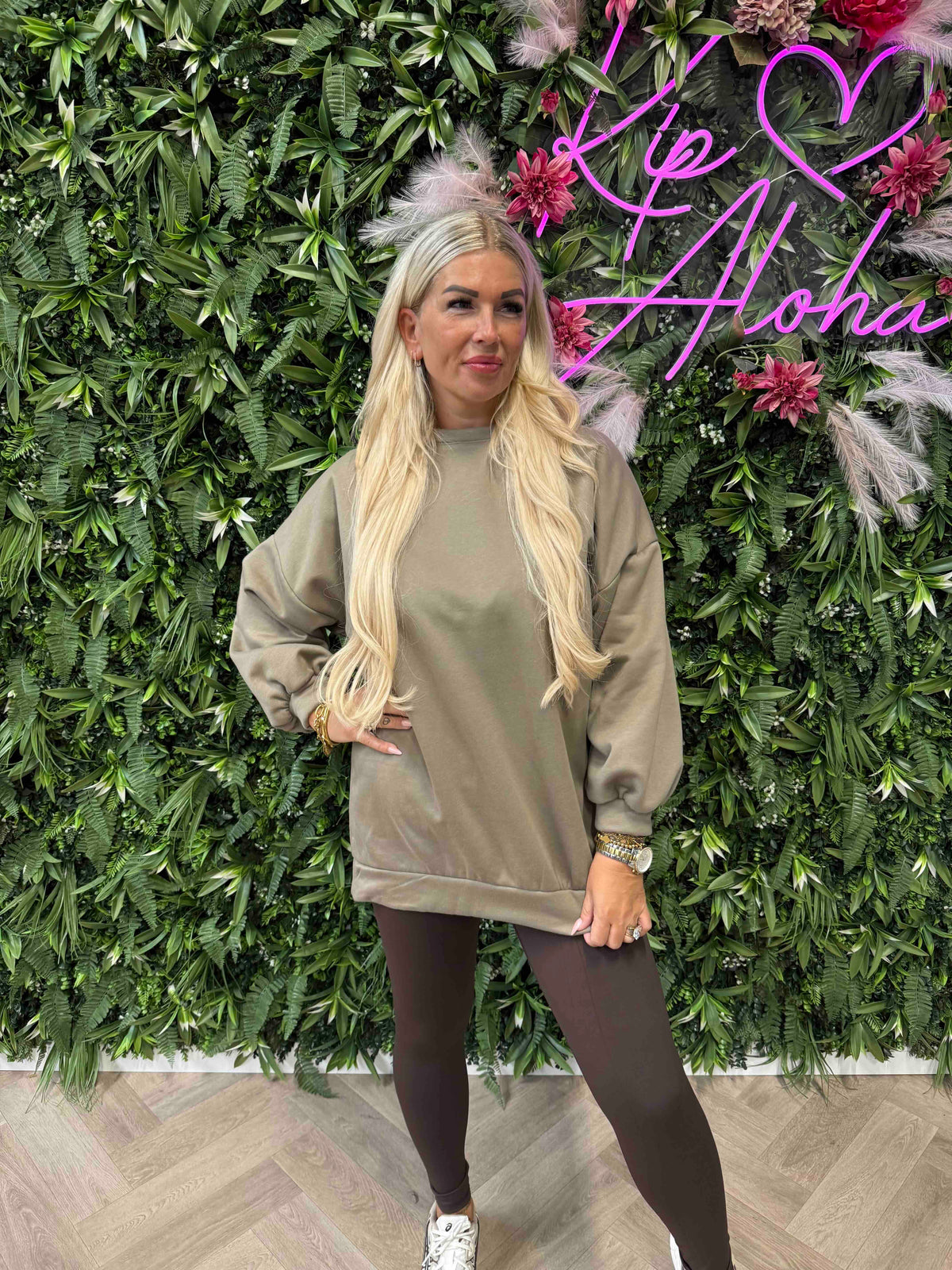 Trui happiness taupe